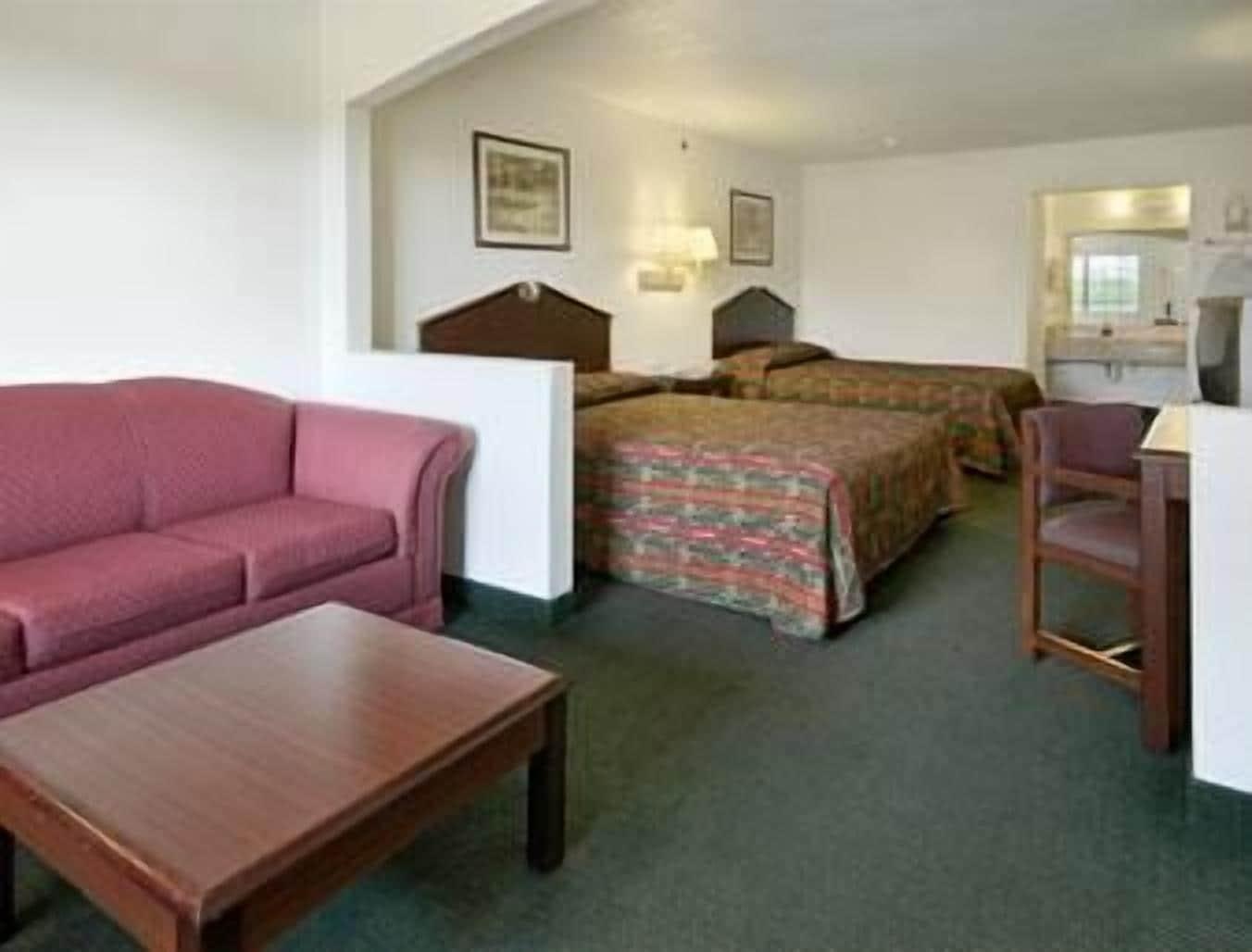 Super 8 By Wyndham San Antonio/riverwalk Area Hotel 2*