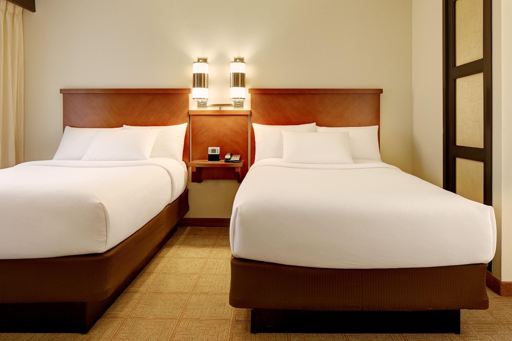 Hyatt Place Riverwalk