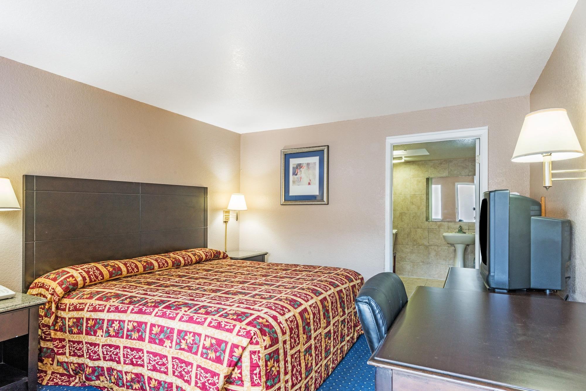 Motel Super 8 By Wyndham Pearl District Downtown 2*