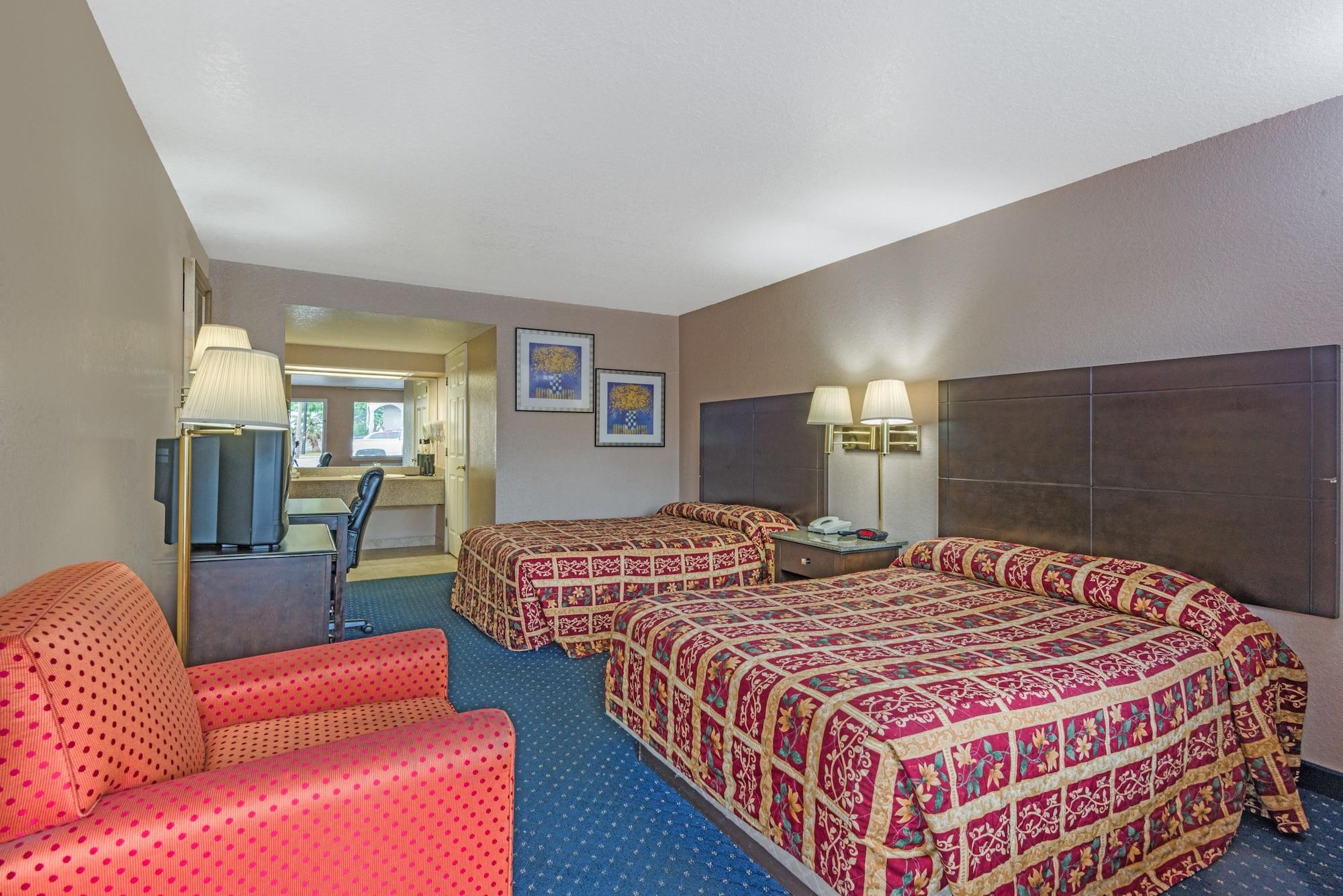 Motel Super 8 By Wyndham Pearl District Downtown San Antonio