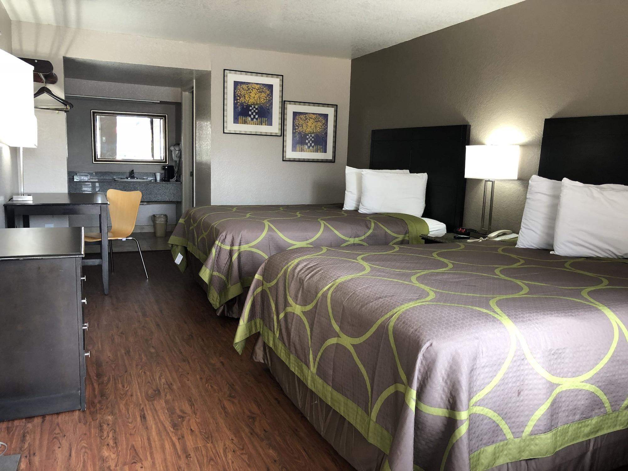 Super 8 By Wyndham Pearl District Downtown