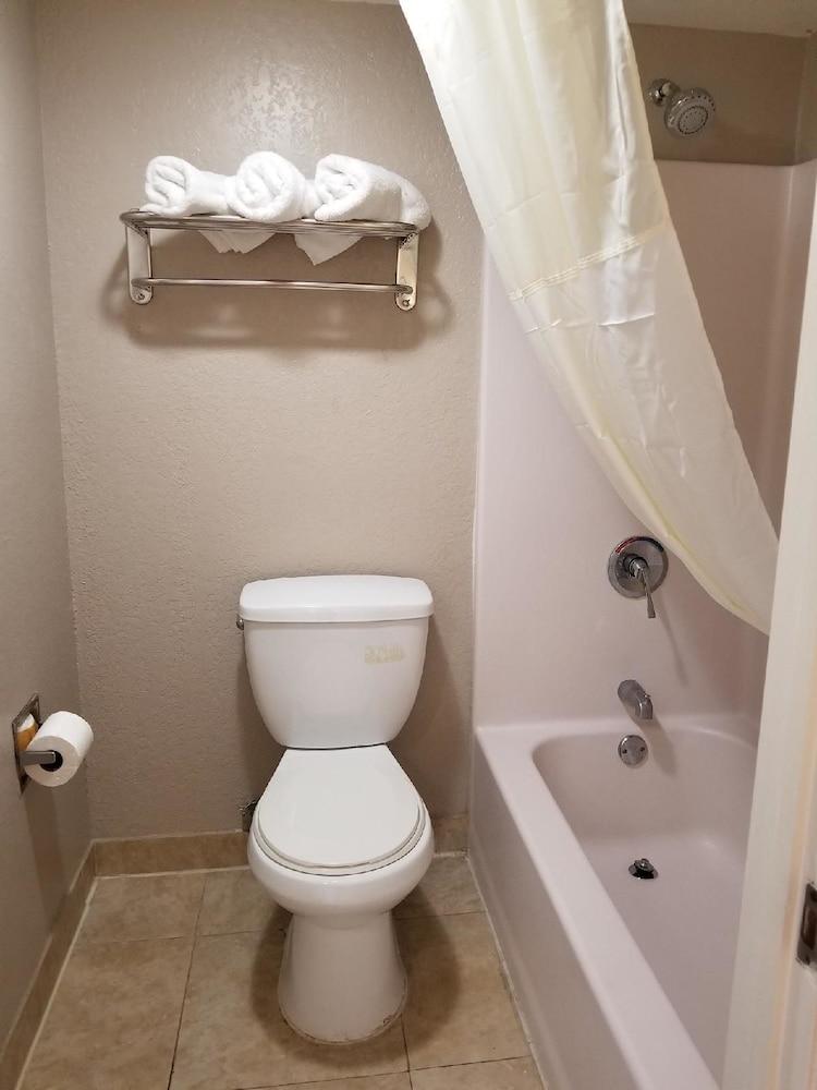 Motel Super 8 By Wyndham Pearl District Downtown