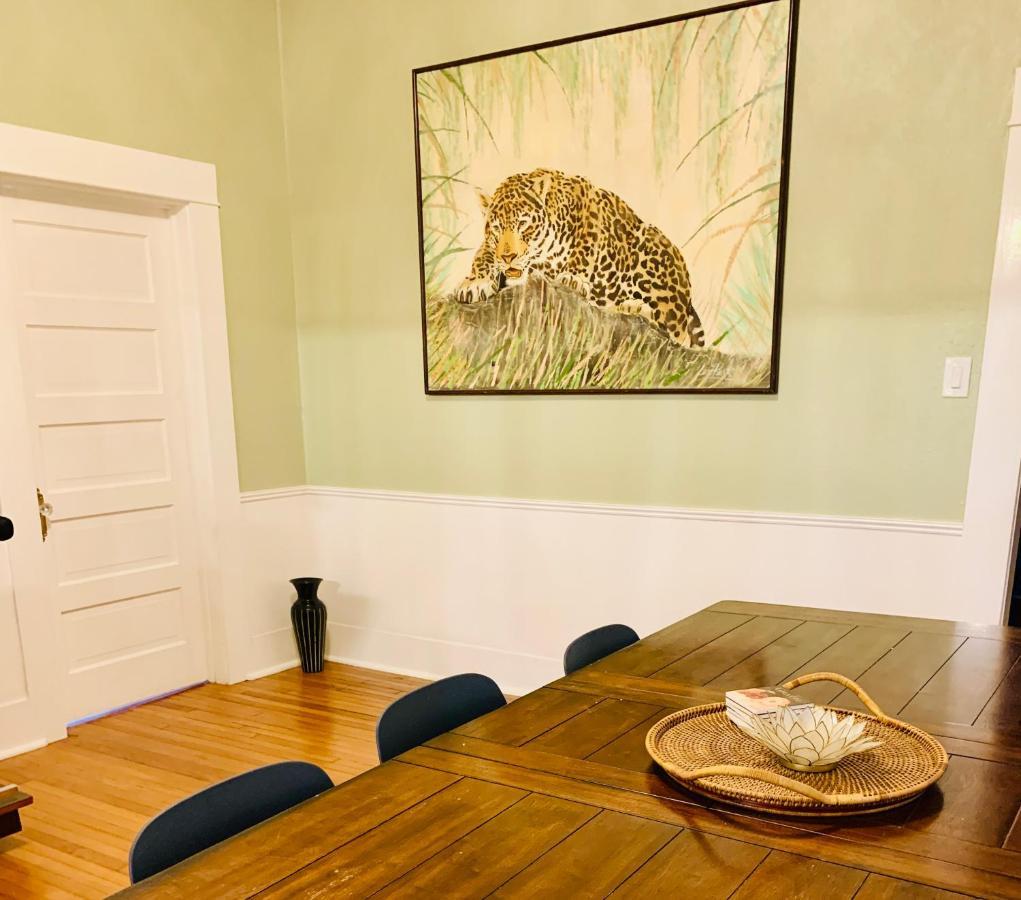 Pershing Place: Historic With Heated Spa/pool By Zoo, Pearl, Golf, Witte