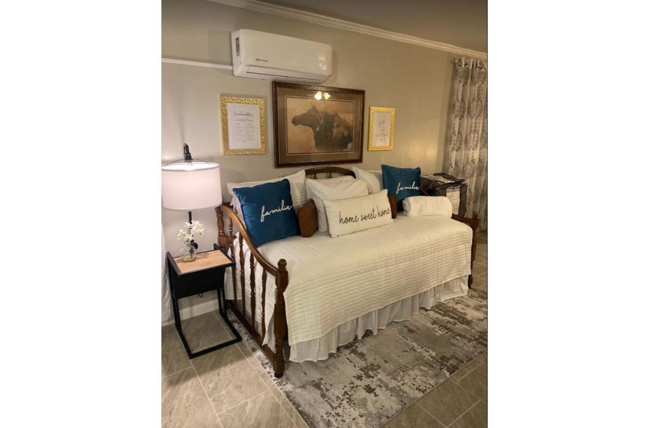 Stunning Cozy Downtown * San Antonio