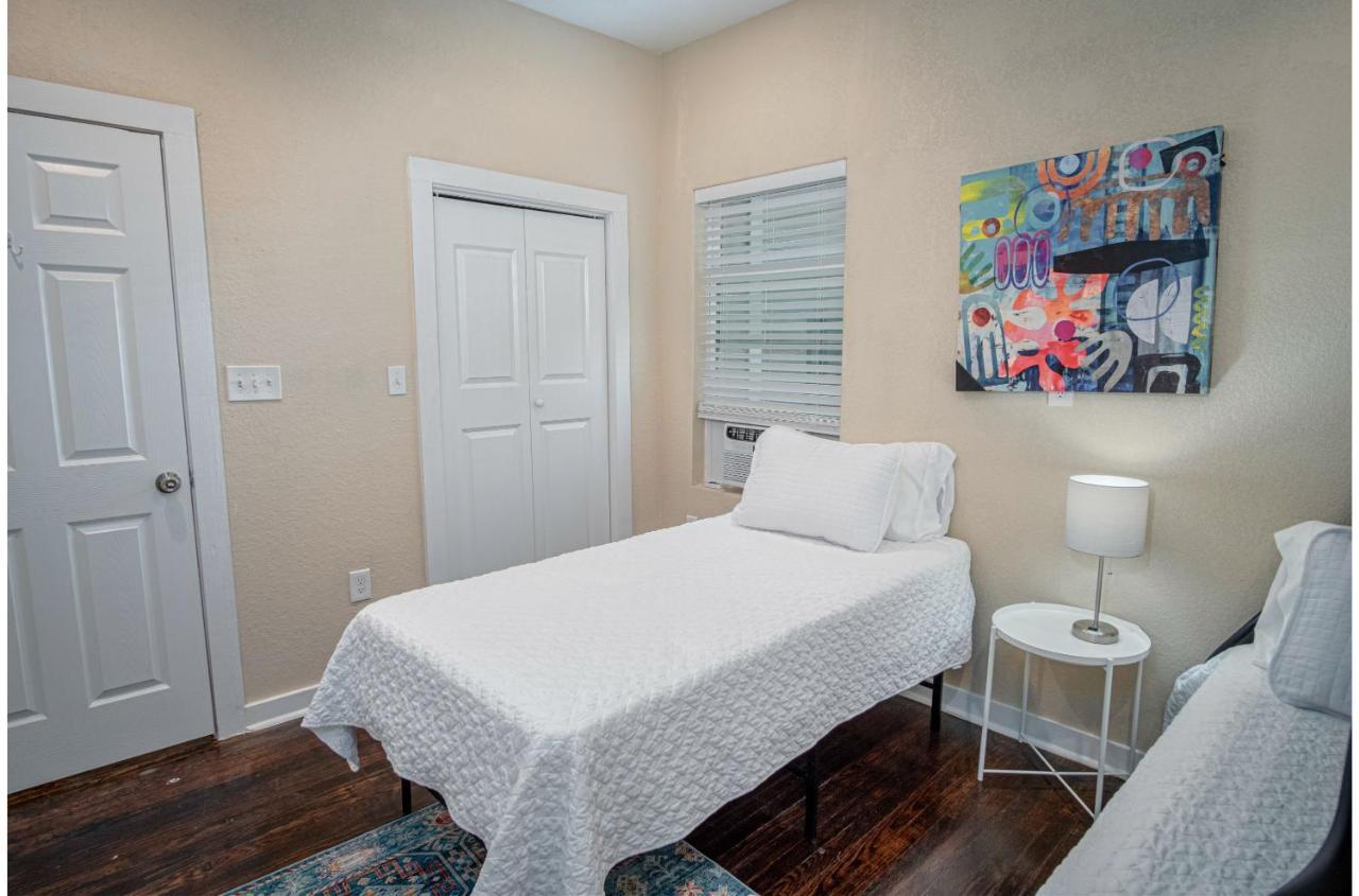 Apartment Fabulous Newly Renovated 2br1ba Near Downtown