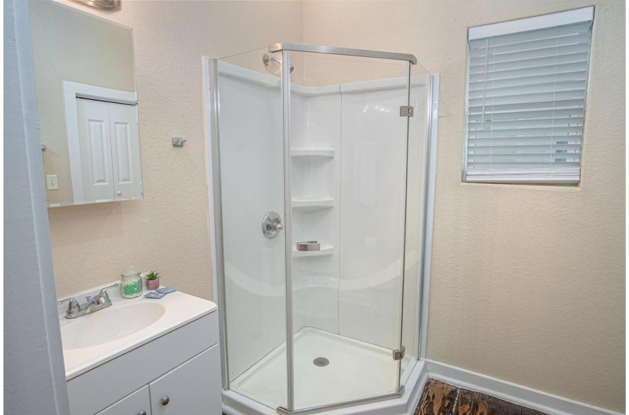 Fabulous Newly Renovated 2br1ba Near Downtown San Antonio