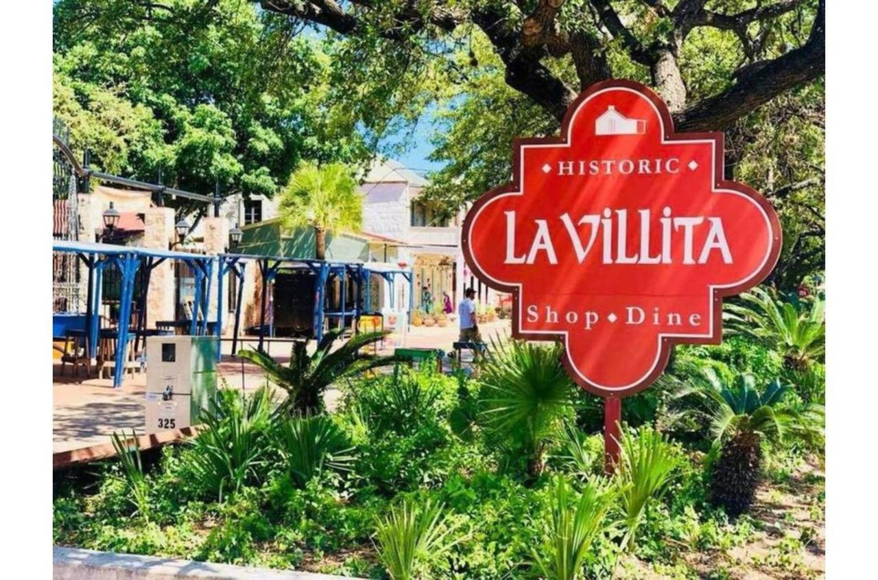 Guest house Stunning Cozy Downtown San Antonio