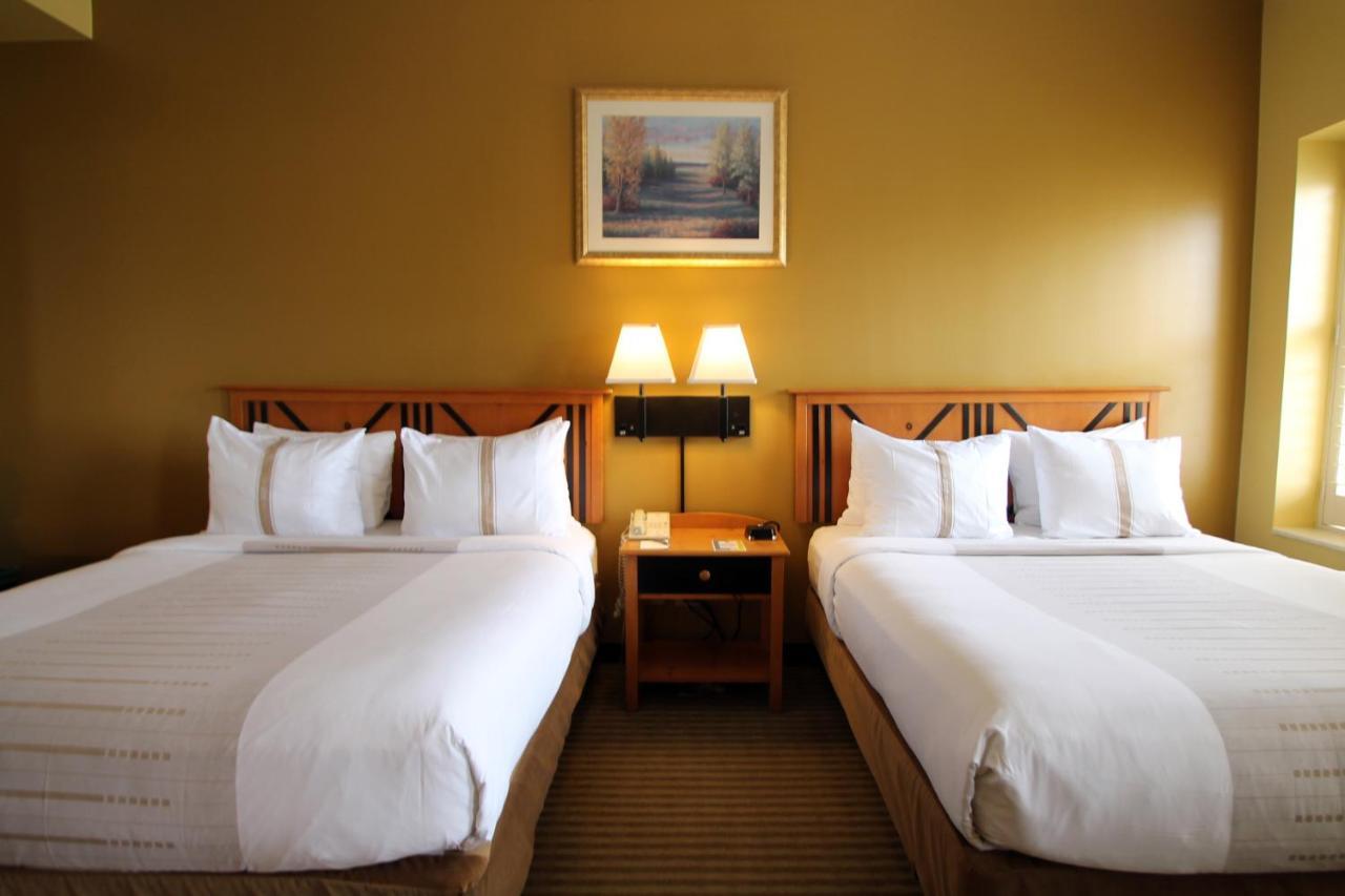 The Crockett Hotel