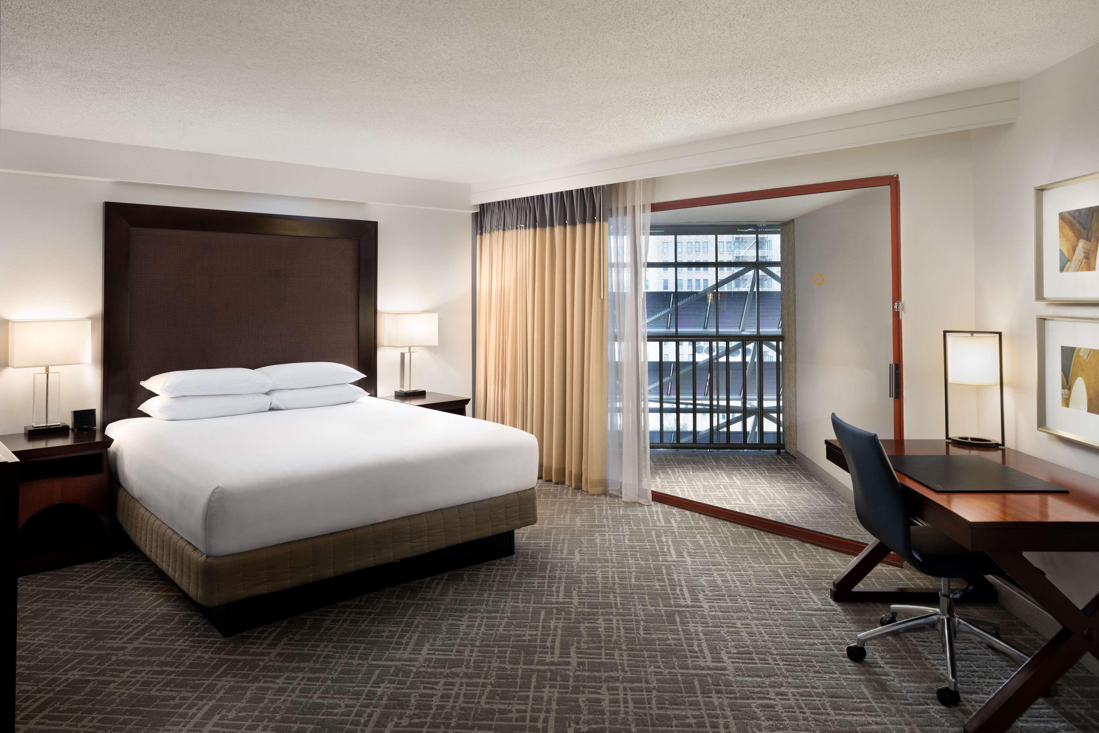 Hyatt Regency Riverwalk