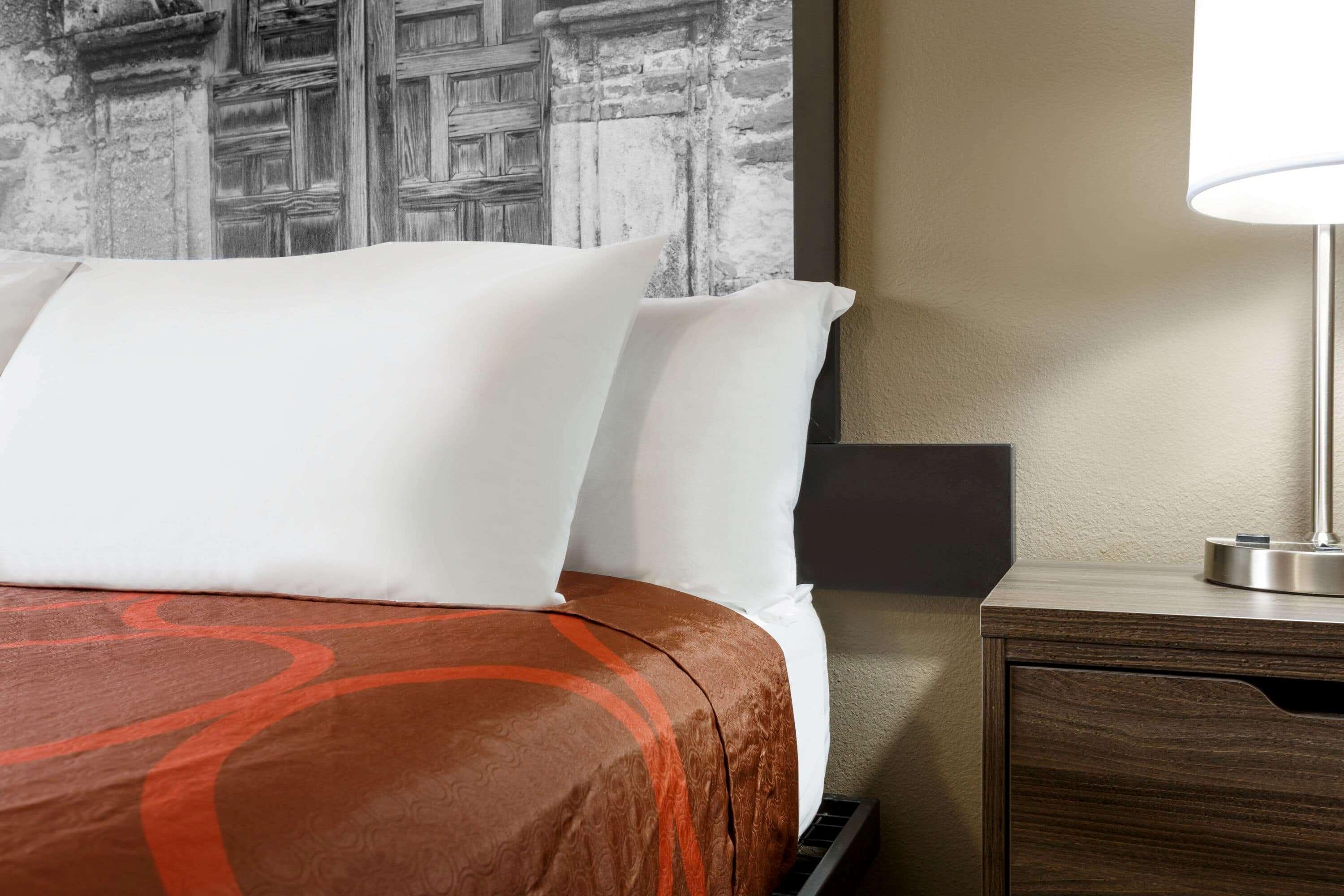 Super 8 By Wyndham Airport North