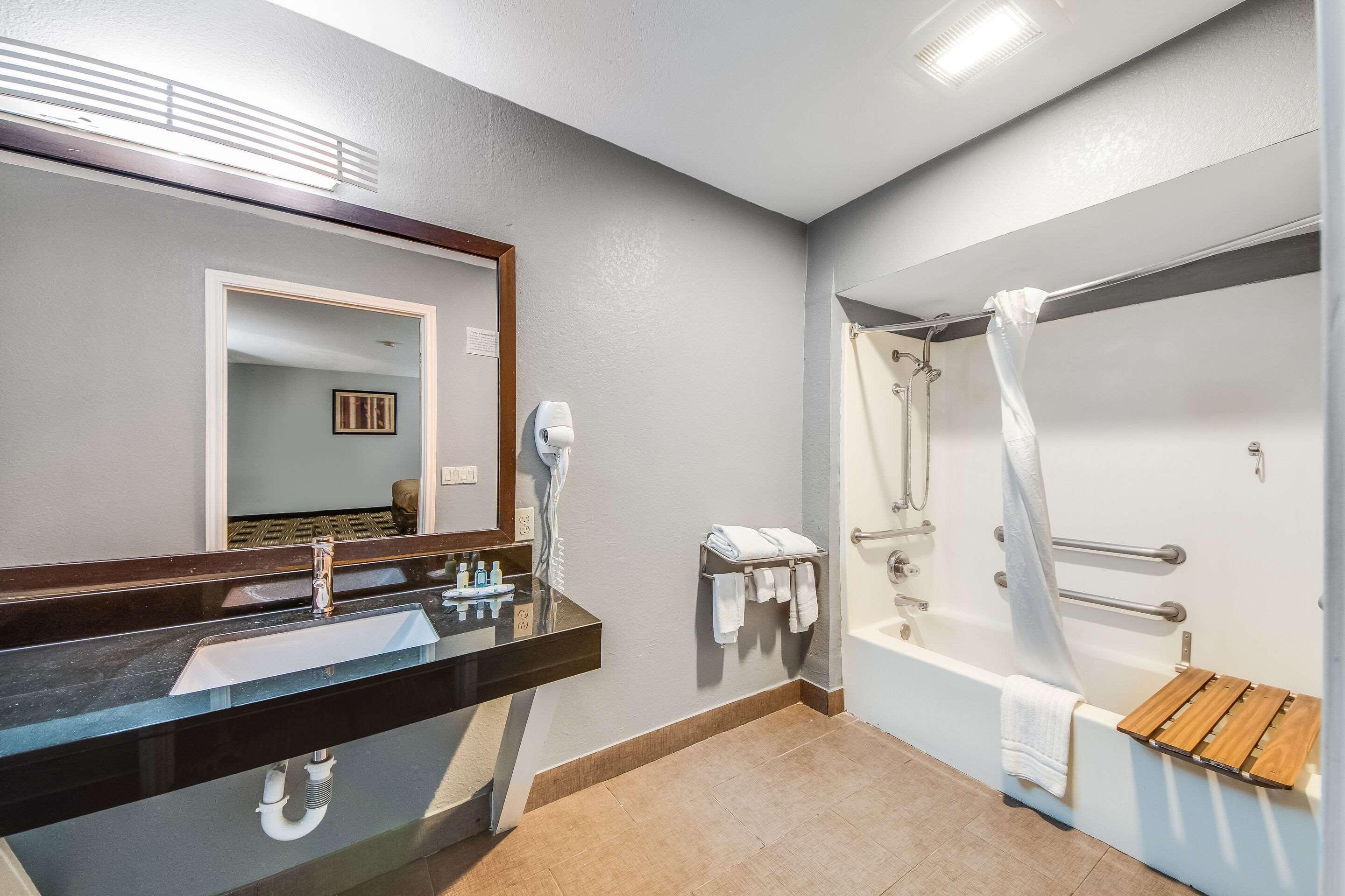 Quality Near Medical Center Inn