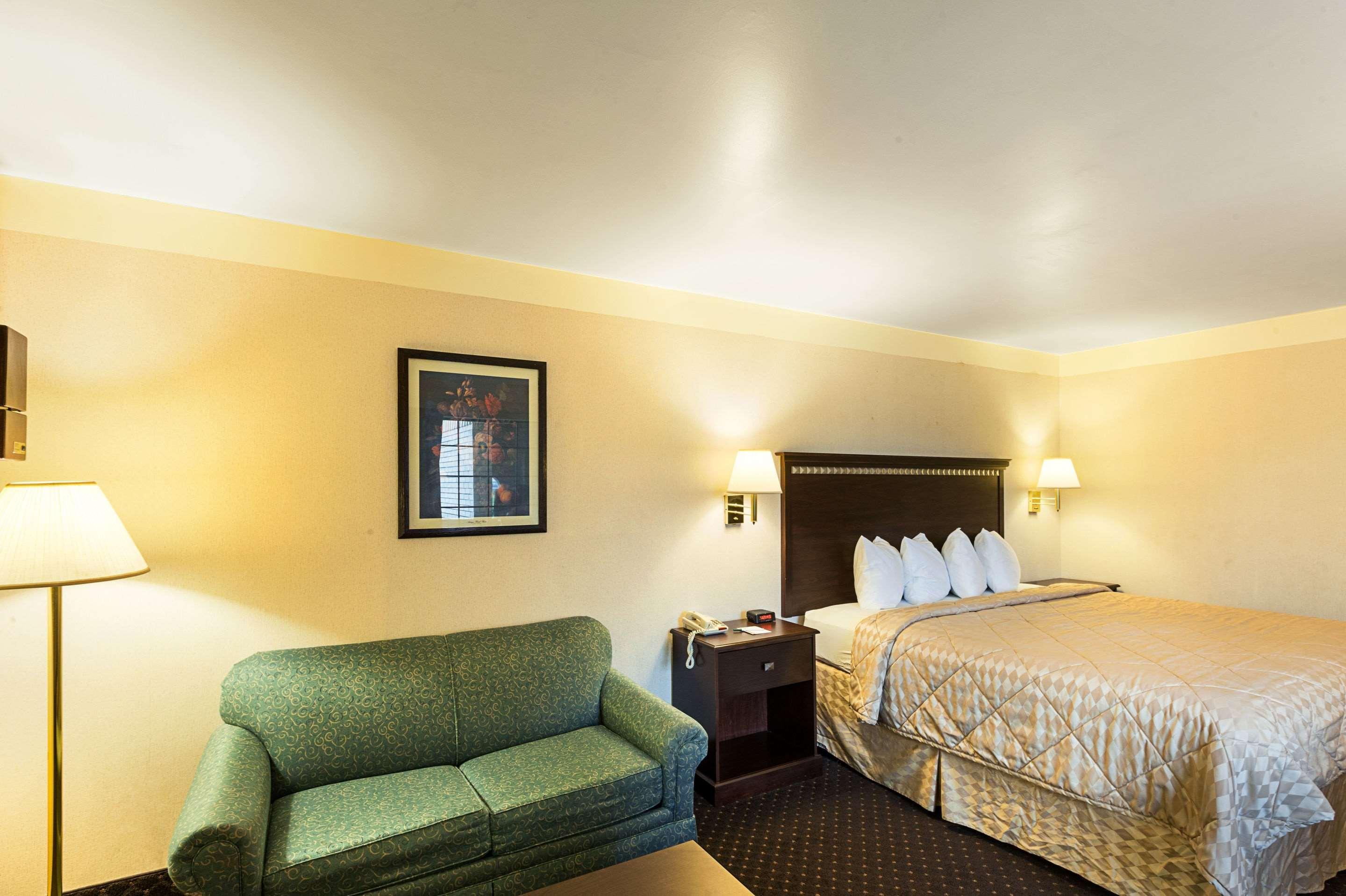 Inn Quality Near Medical Center 2*