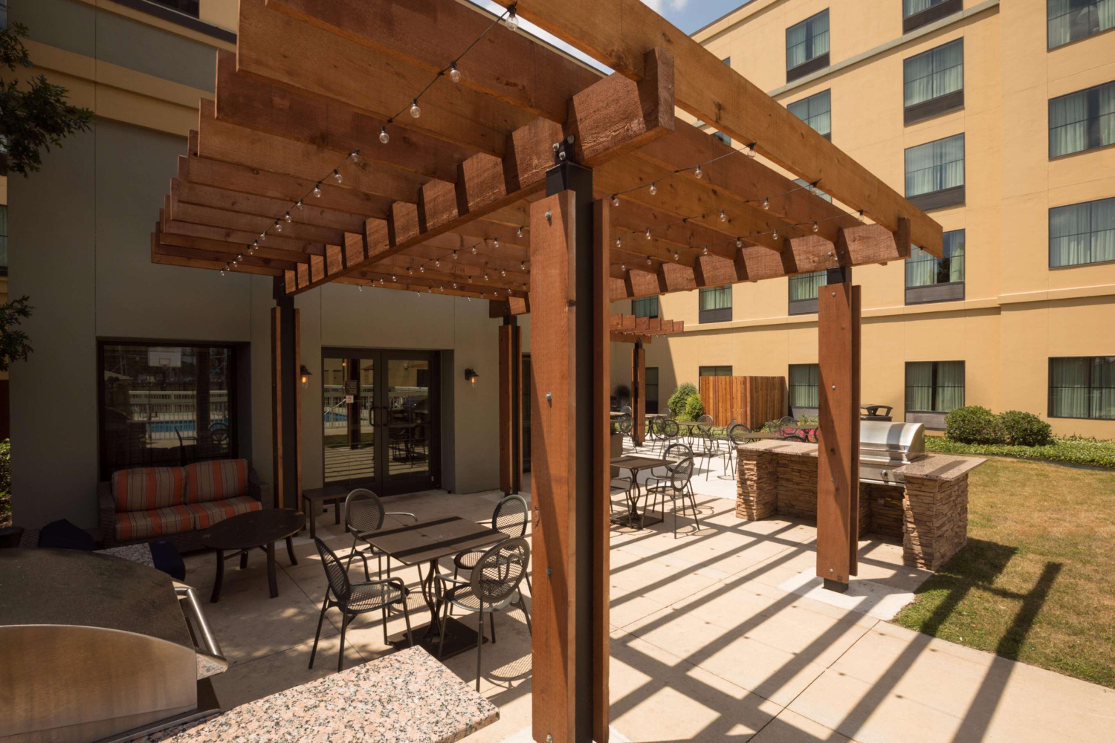 Hotel Homewood By Hilton North
