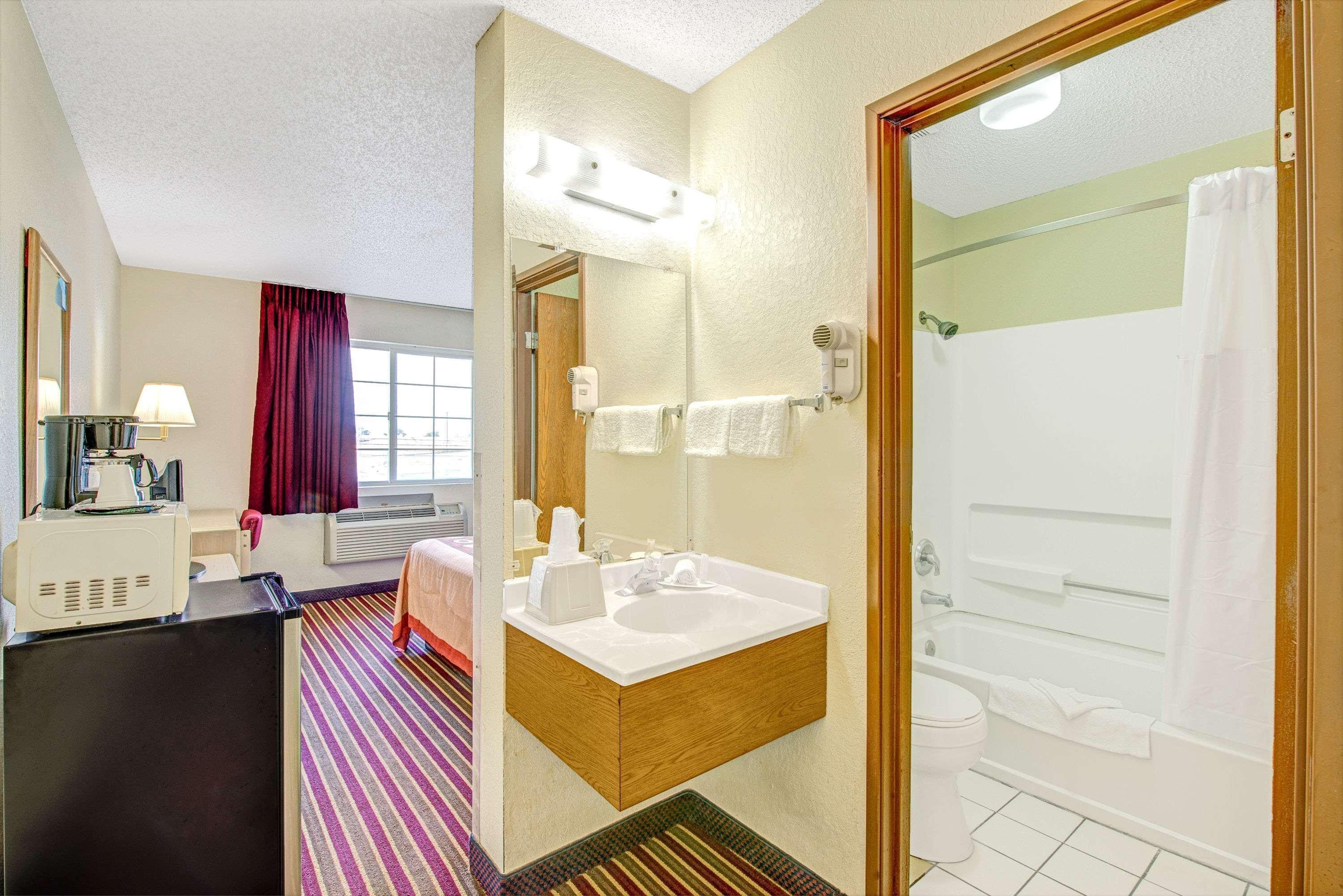 Hotel Super 8 By Wyndham San Antonio/fiesta