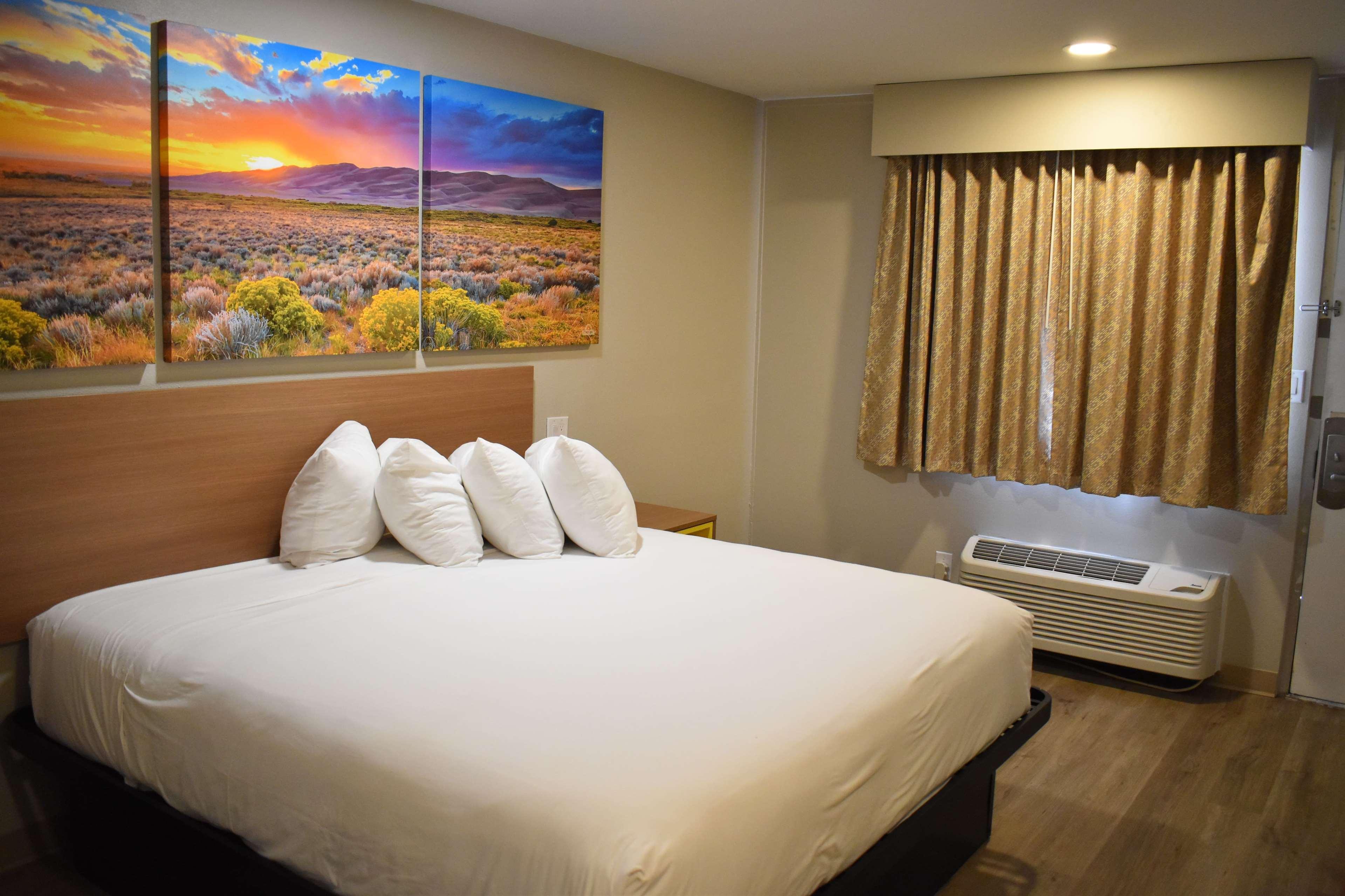 Motel Days By Wyndham Alamo/riverwalk