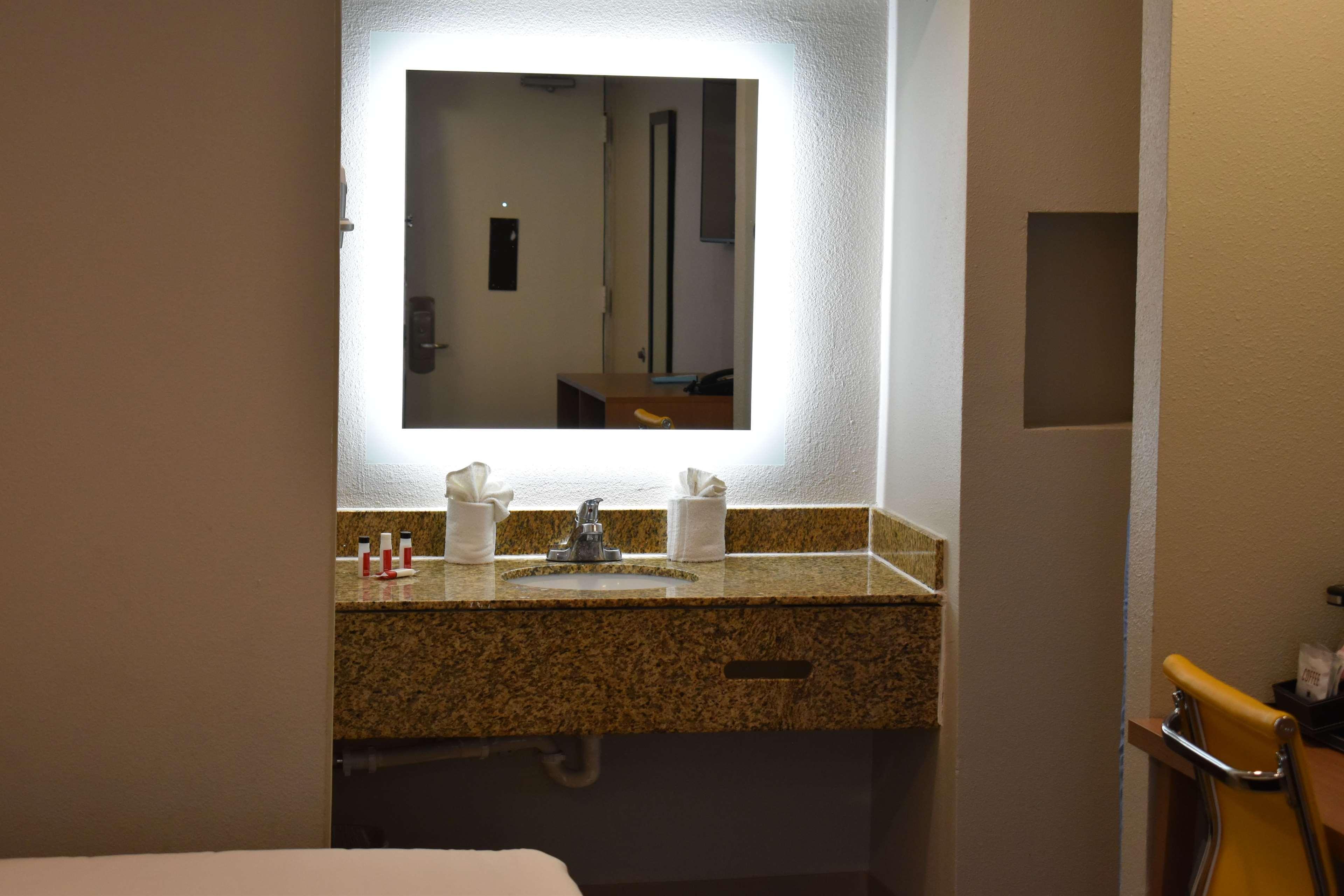 Days By Wyndham Alamo/riverwalk San Antonio