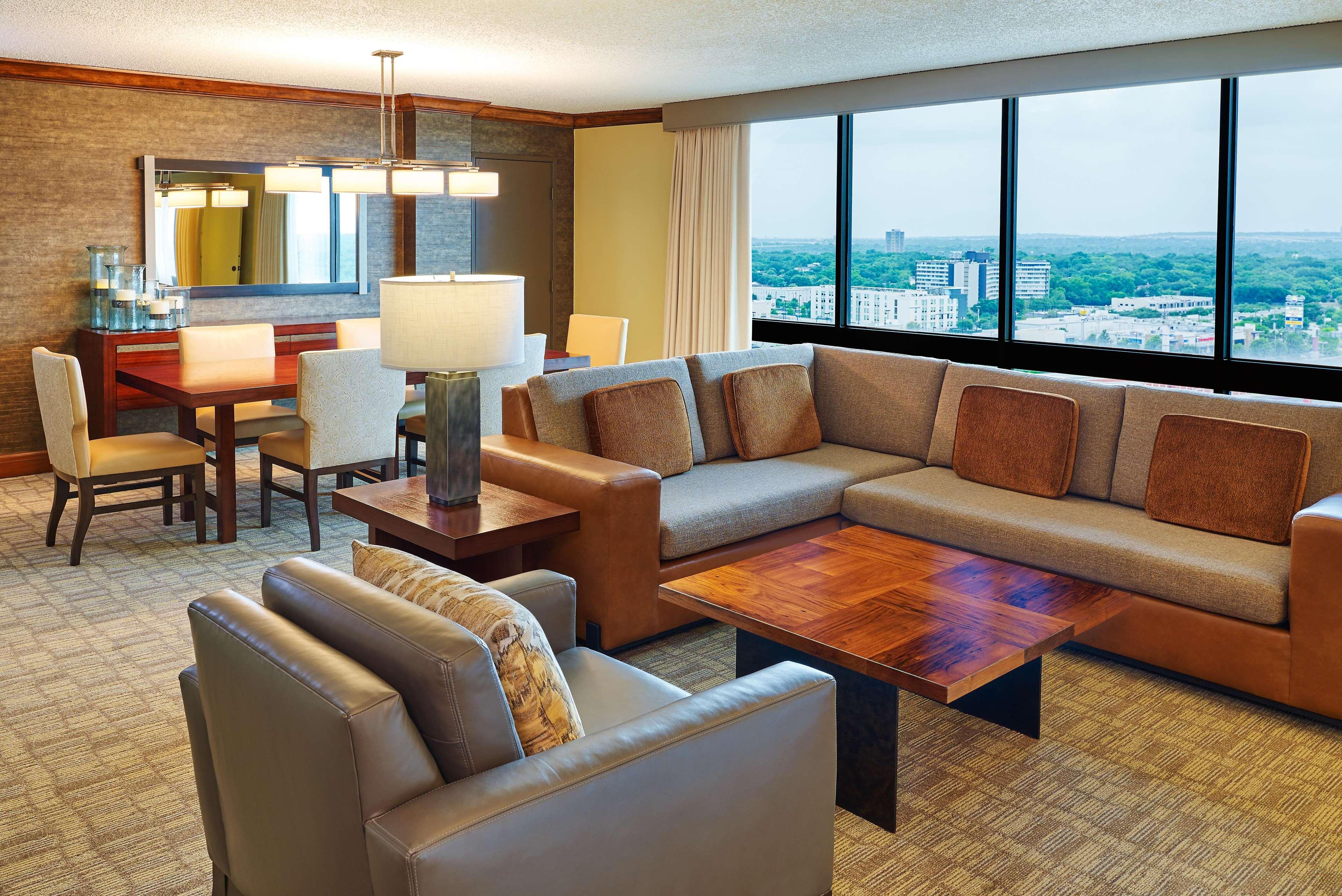 Doubletree By Hilton Airport San Antonio