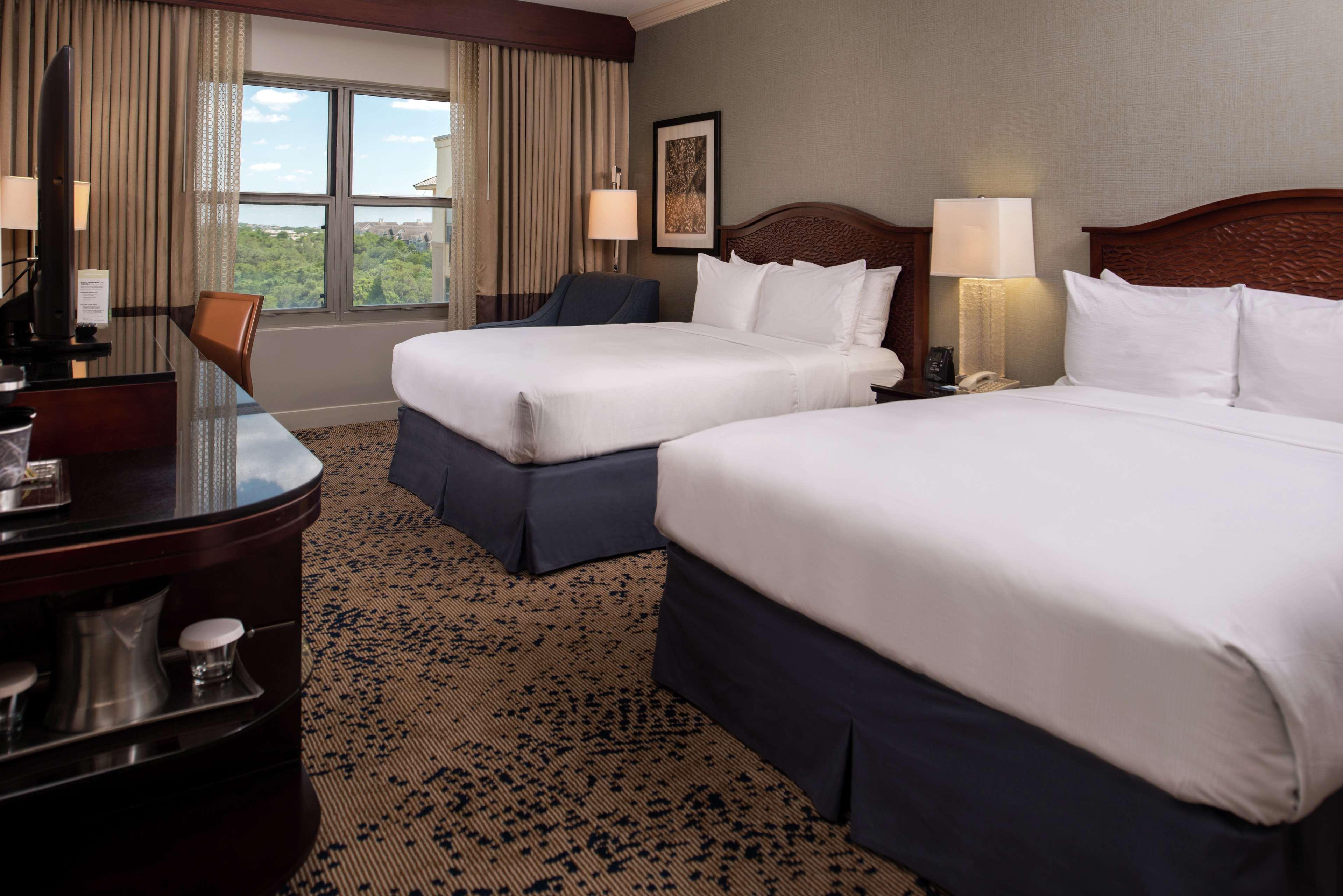 Hilton Hill Country Hotel