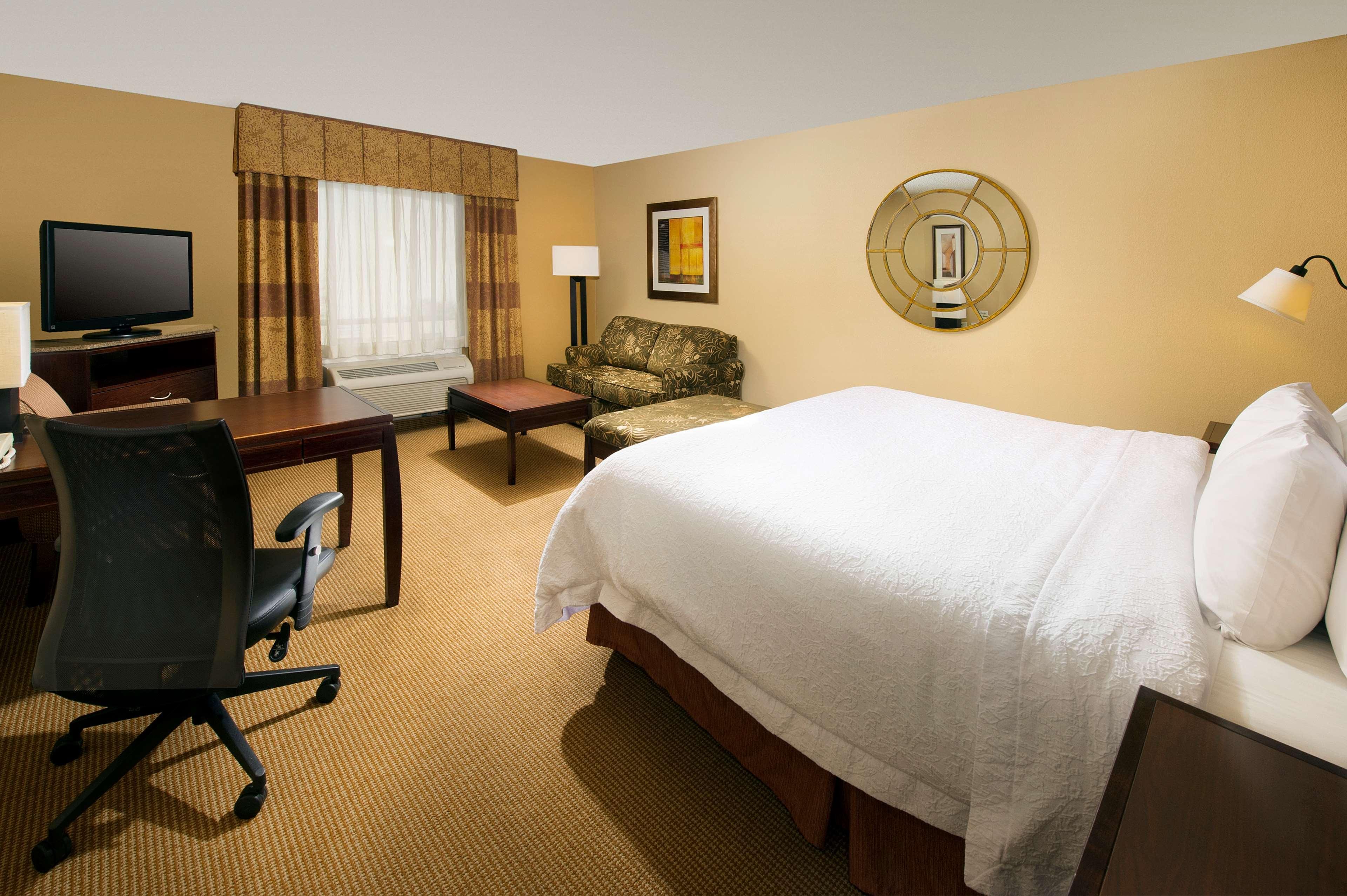 Hampton And Airport Hotel San Antonio