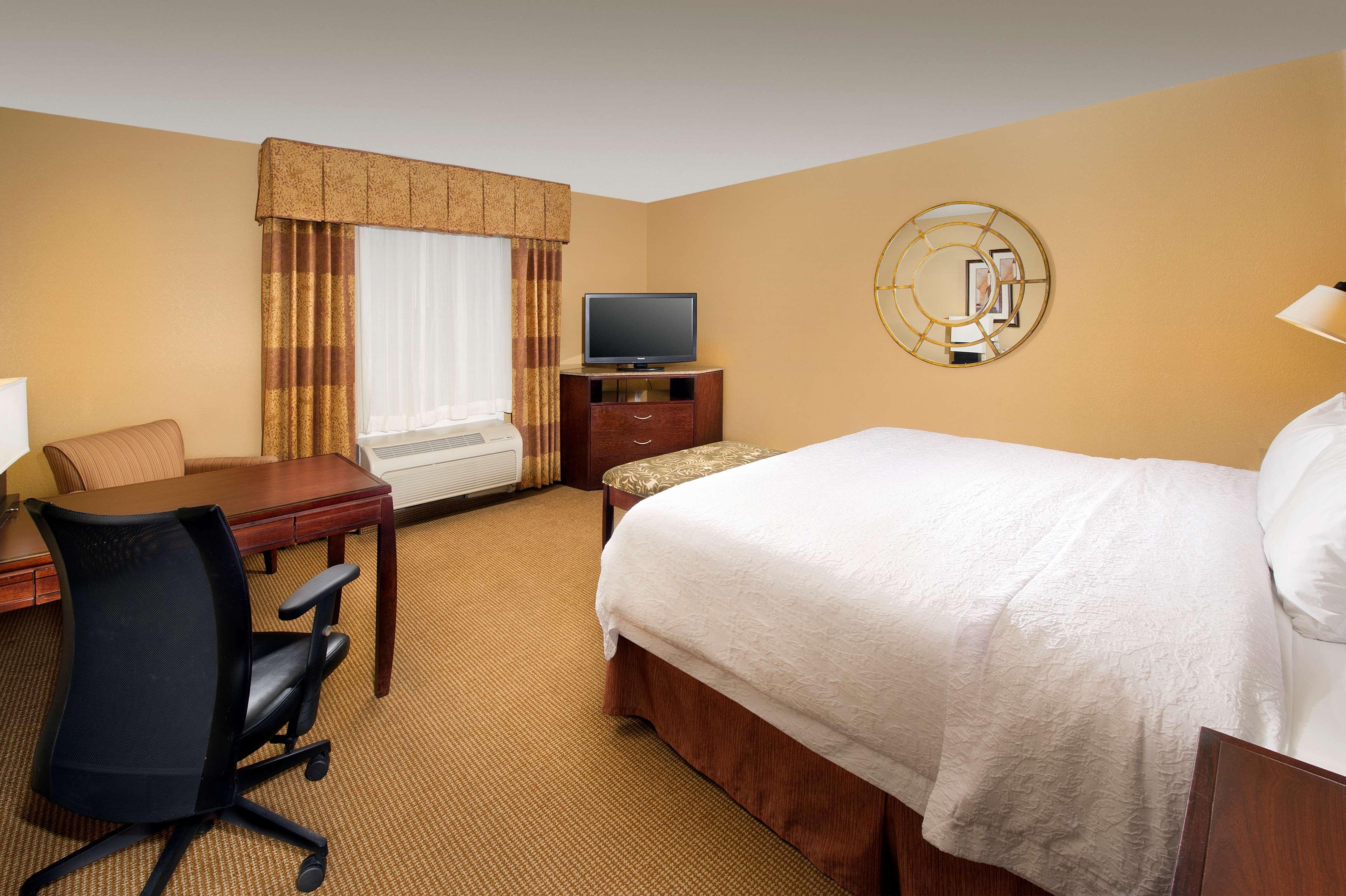 Hampton And Airport Hotel San Antonio