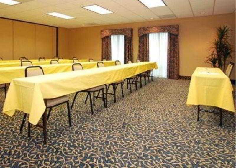 Hotel Spark By Hilton Airport San Antonio