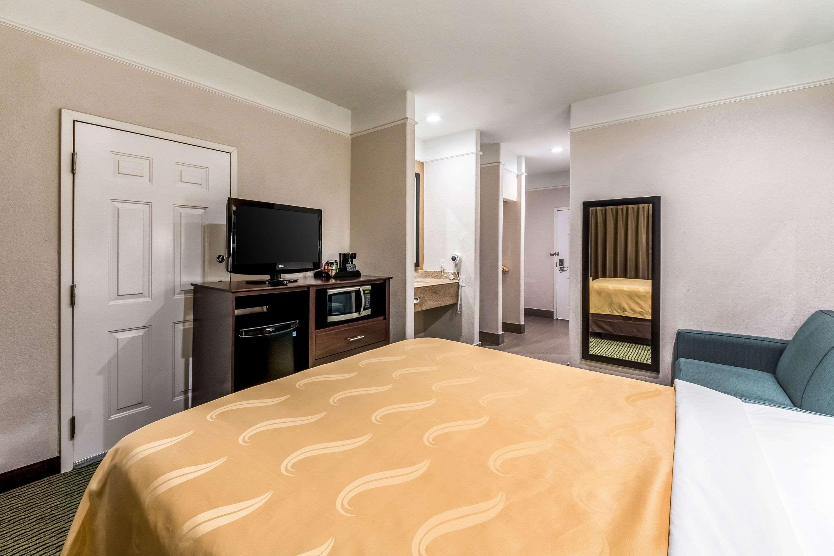 Quality & Seaworld North 3* San Antonio