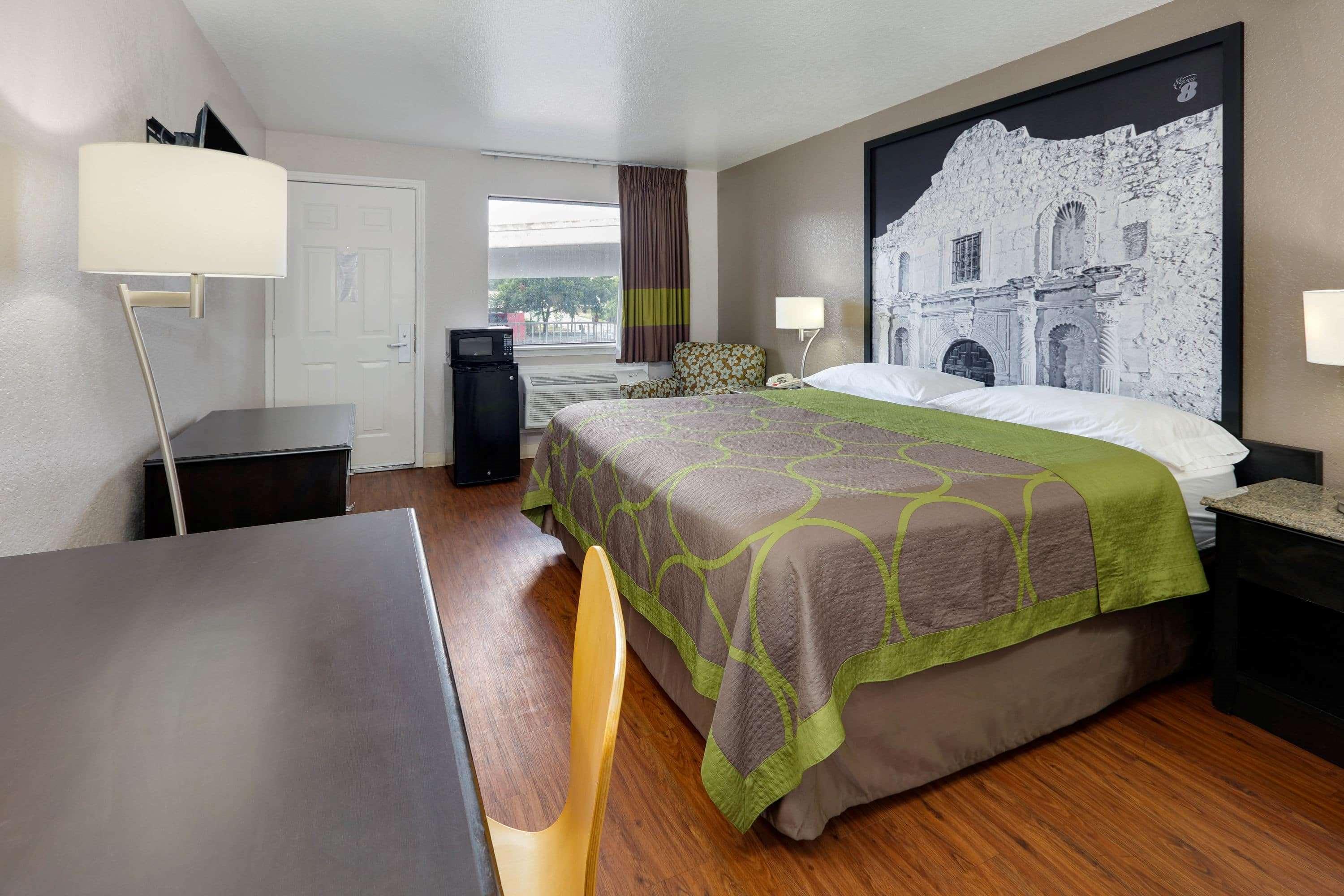 Super 8 By Wyndham Pearl District Downtown