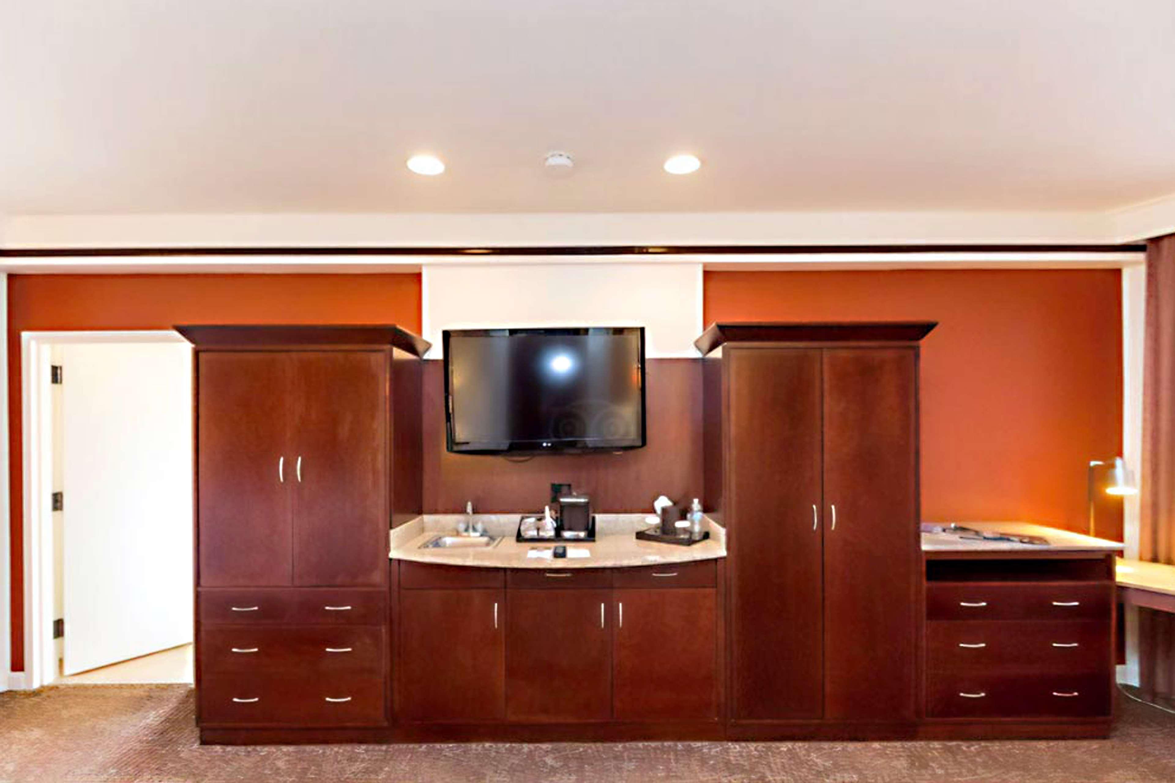 The Emily Morgan - A Doubletree By Hilton 4*