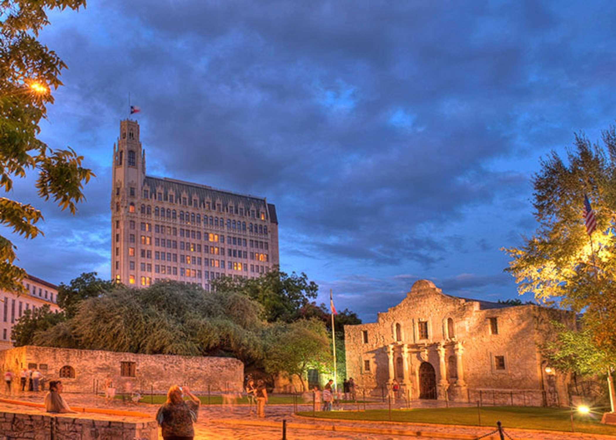 The Emily Morgan - A Doubletree By Hilton 4* San Antonio