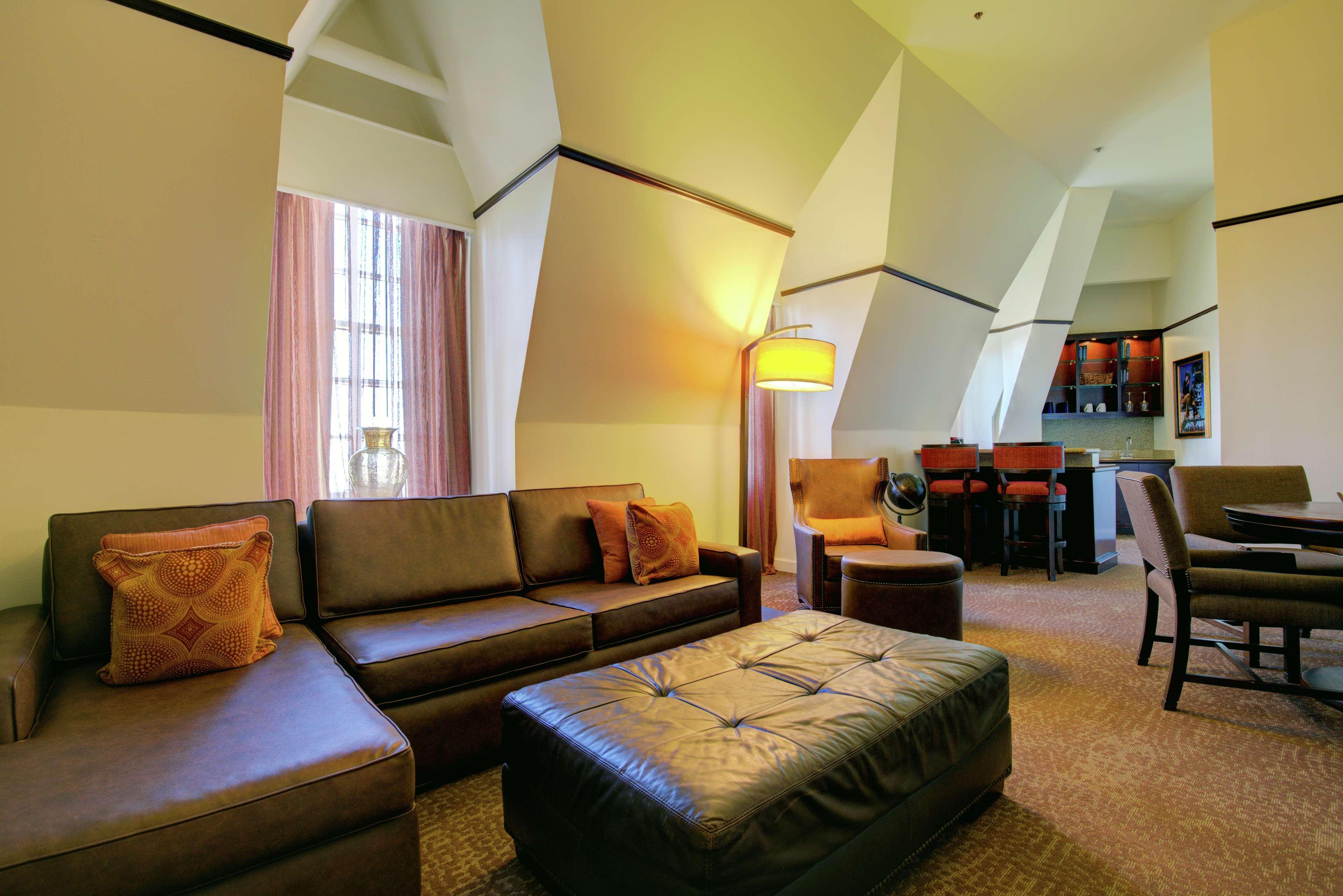 The Emily Morgan - A Doubletree By Hilton 4* San Antonio