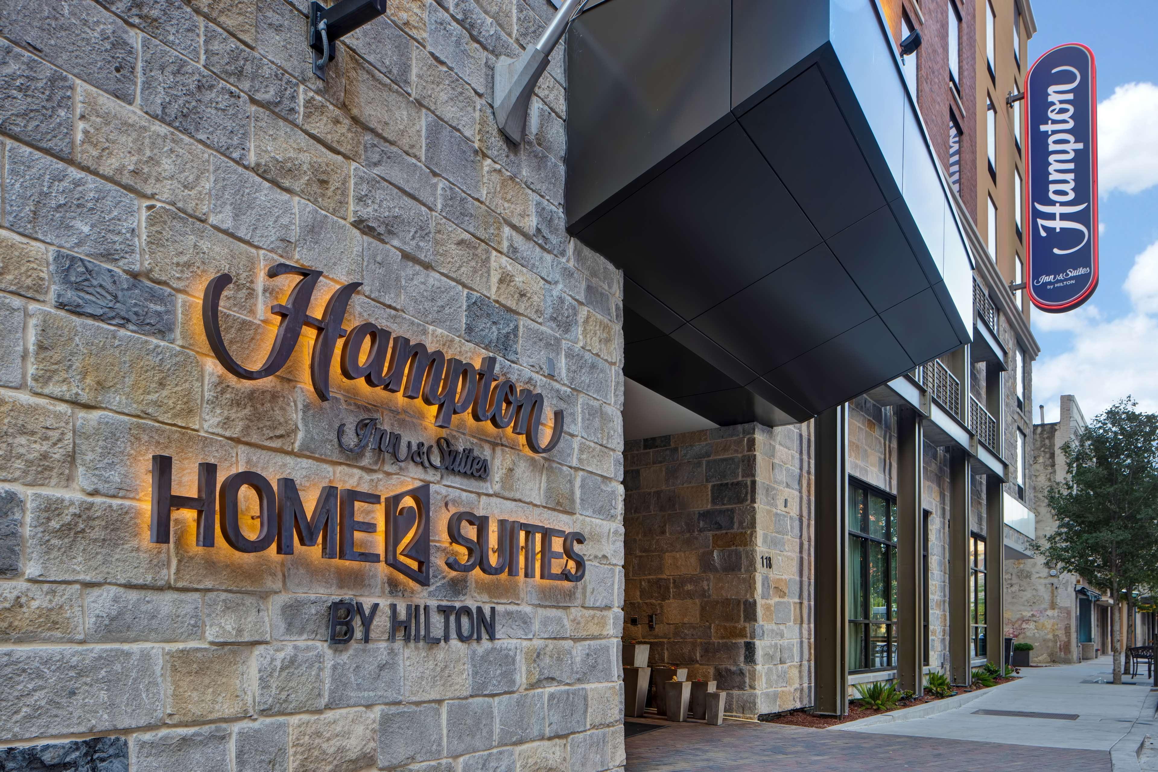 Home2 By Hilton On The Riverwalk