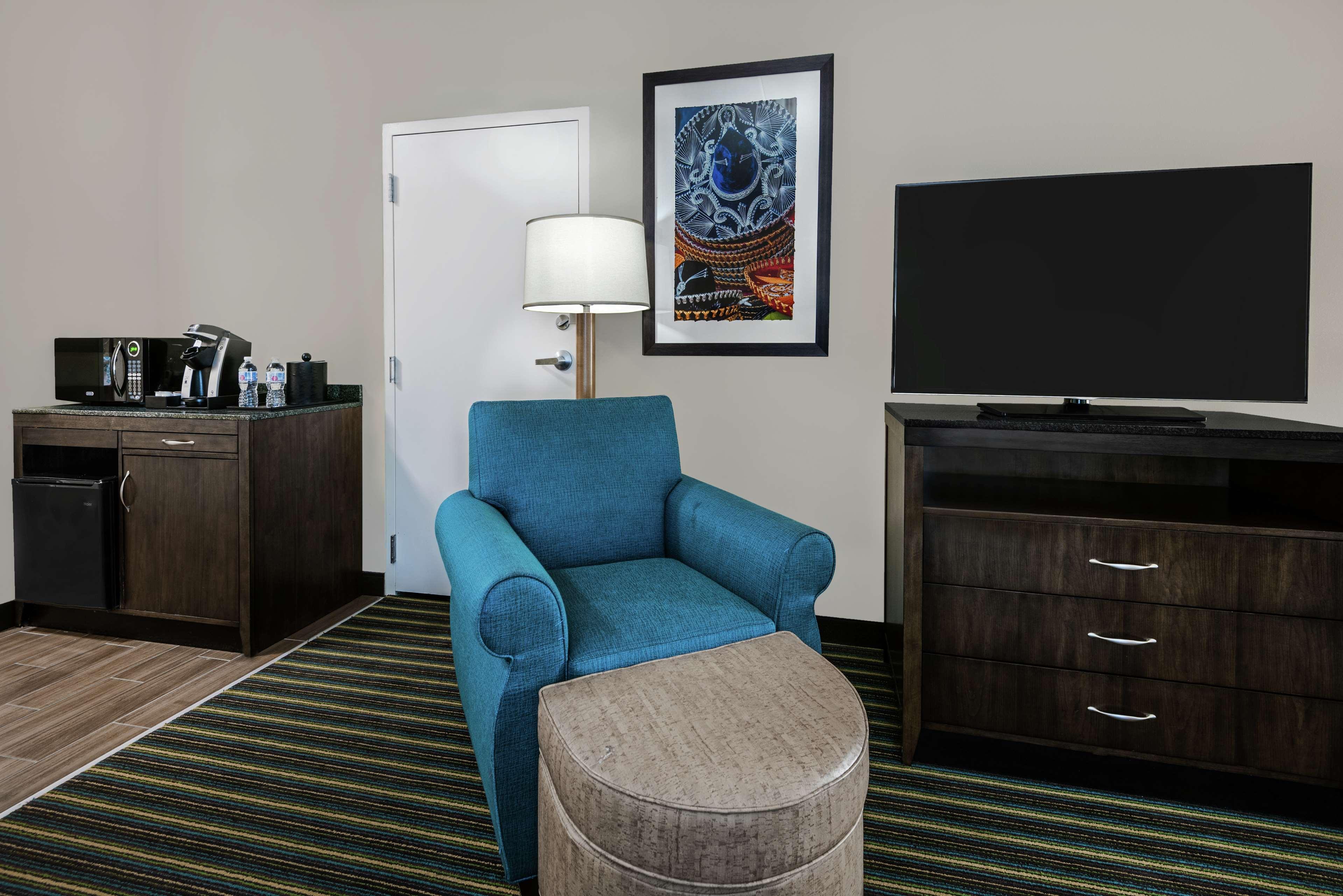 Hilton Garden San Antonio/rim Pass Drive