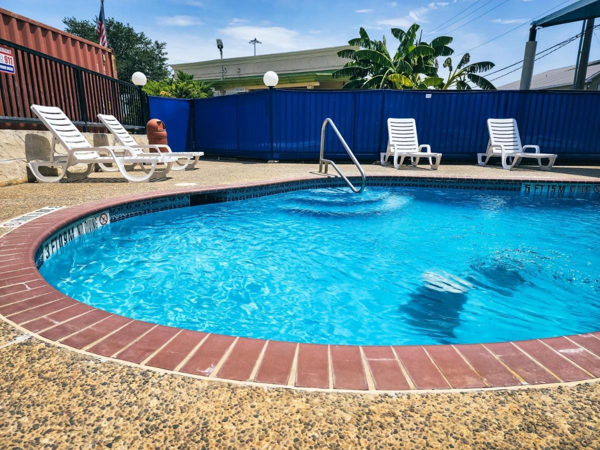Rodeway Lackland Afb - Seaworld Inn San Antonio