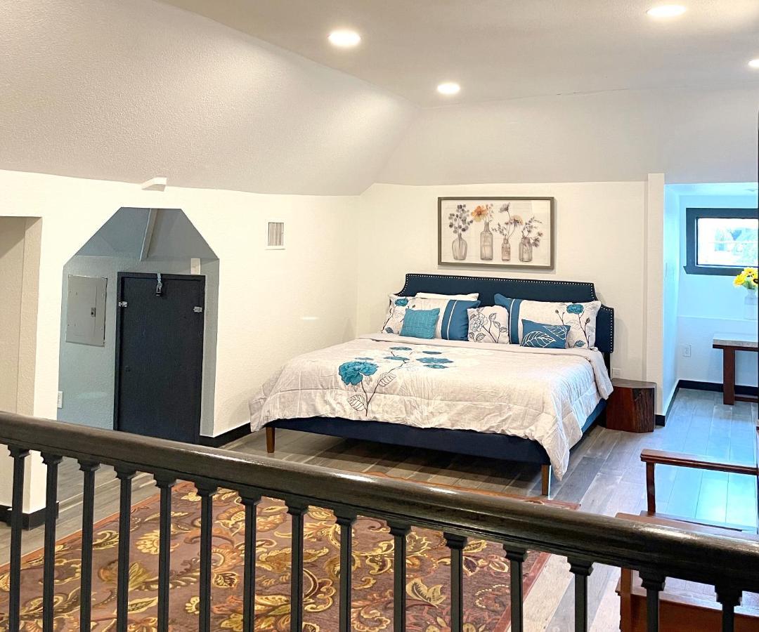 Holiday home Gem, Spacious With Pool In Desirable Monte Vista *