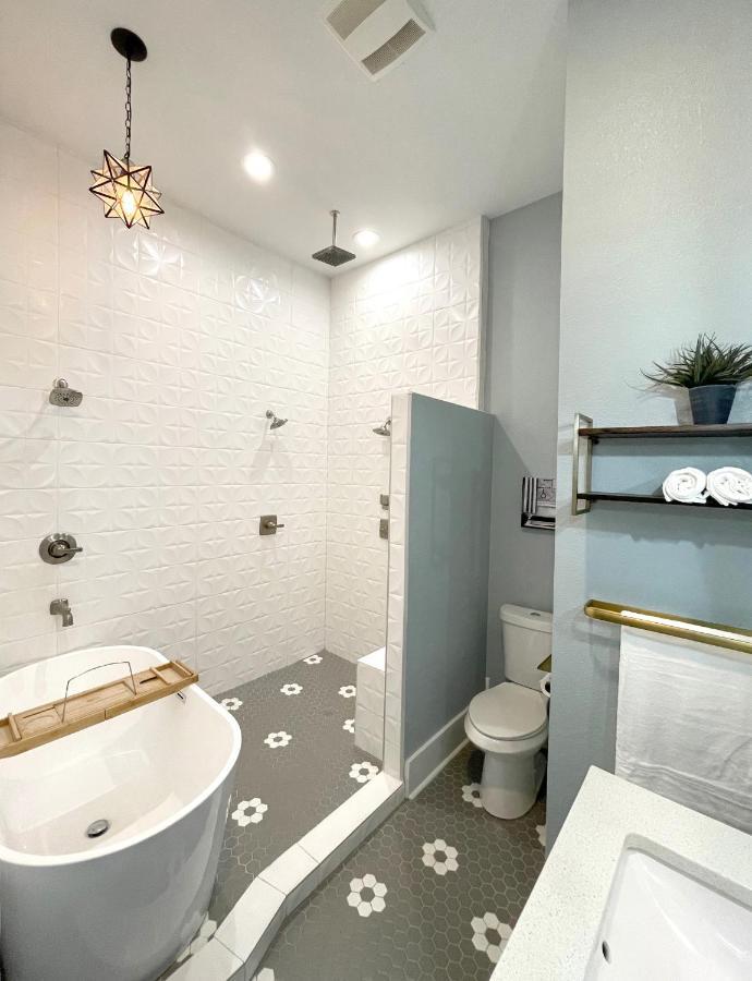 Gem, Spacious With Pool In Desirable Monte Vista *