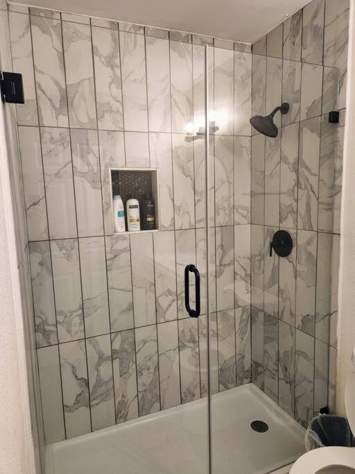 Modern In Central San Antonio! Holiday home *