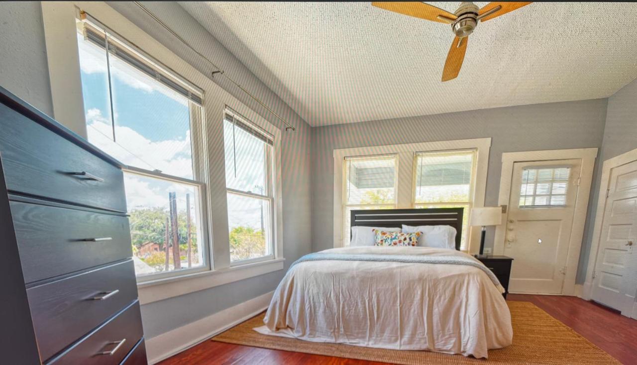 Luxury 1bd 1ba Close To Downtown *