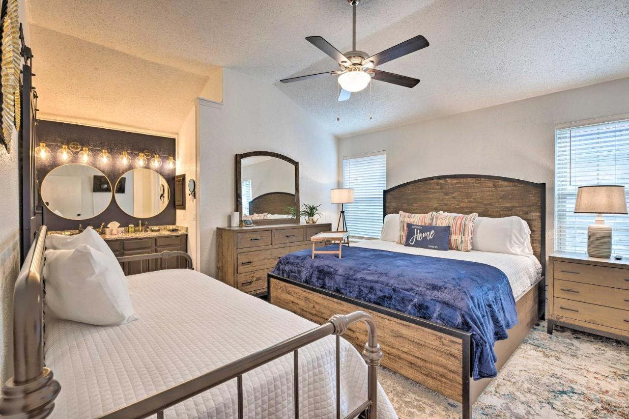 Family With Game And Fire Pit! * San Antonio