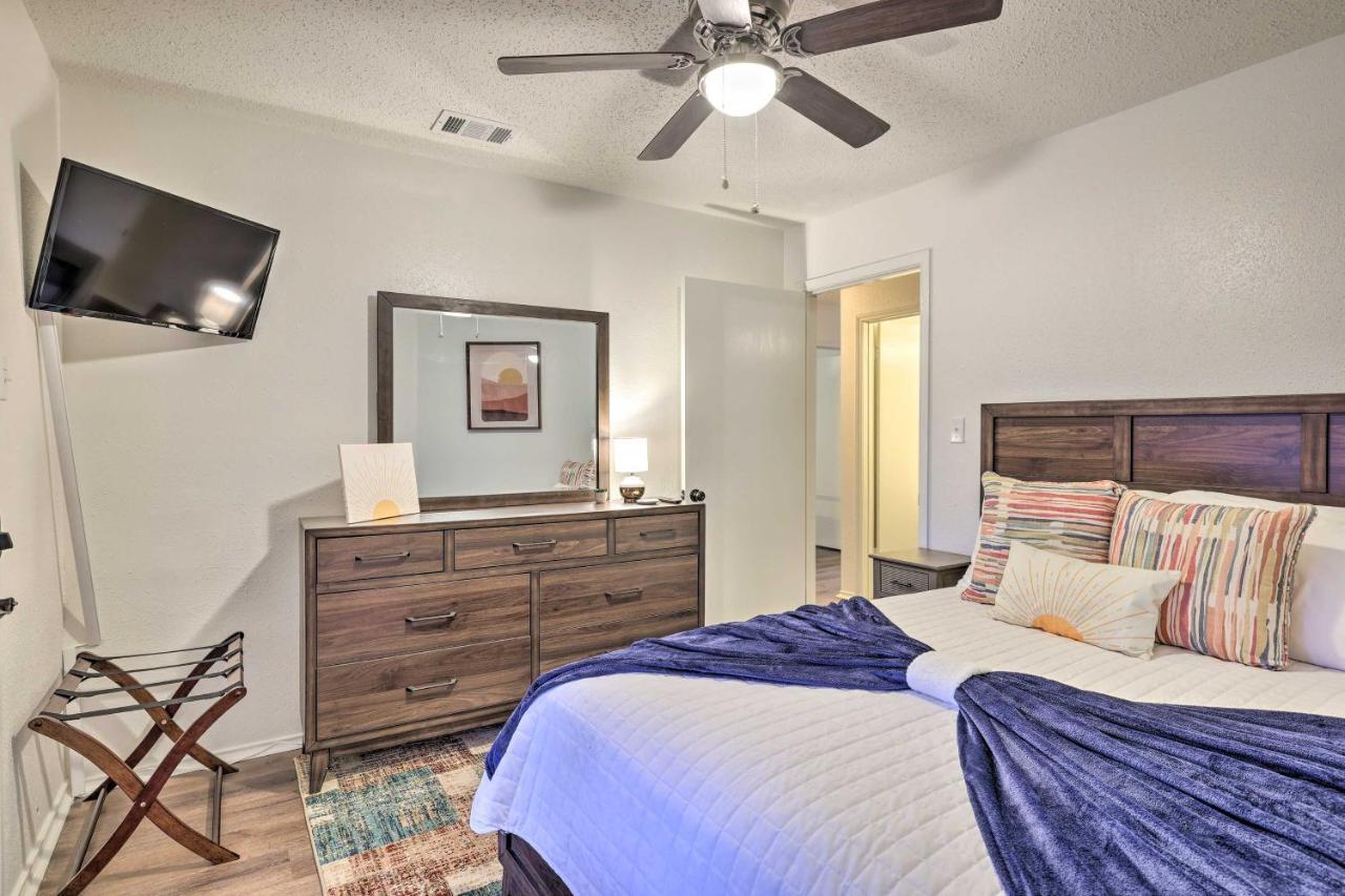 Family With Game And Fire Pit! Holiday home San Antonio