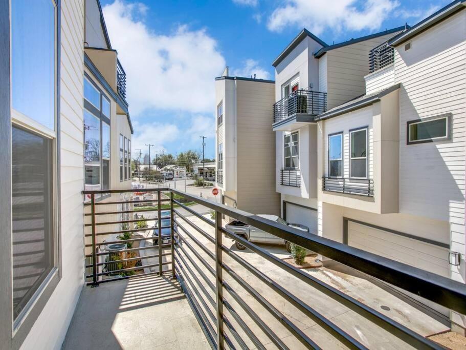 Holiday home Elegant 3 Bed Walk To Riverwalk/pearl/st Mary San Antonio