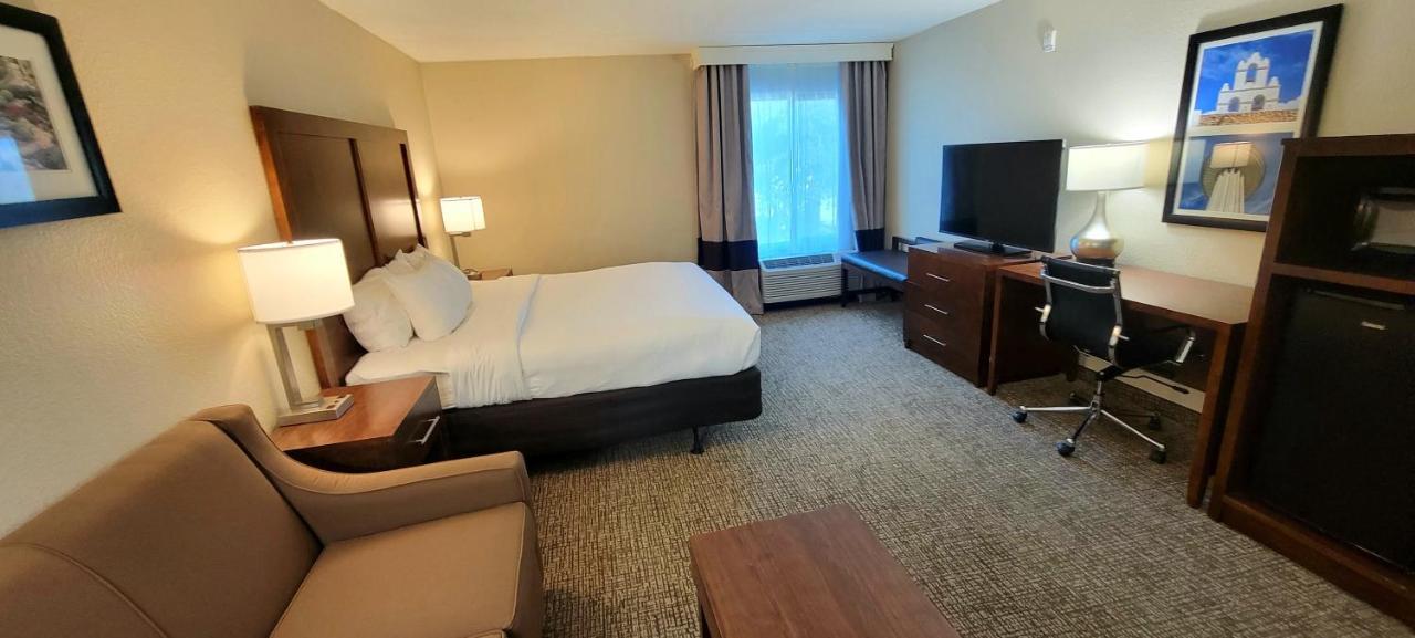 Spark By Hilton Airport San Antonio