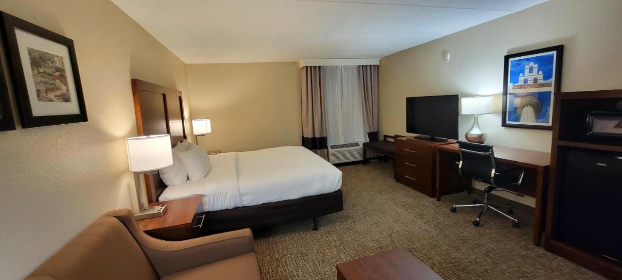 Hotel Spark By Hilton Airport San Antonio