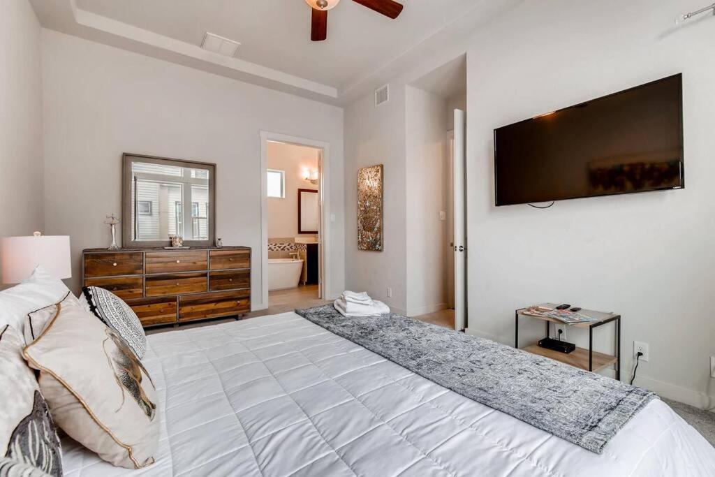 Fam Friendly 5 Bed Blocks To Pearl/riverwalk! * San Antonio