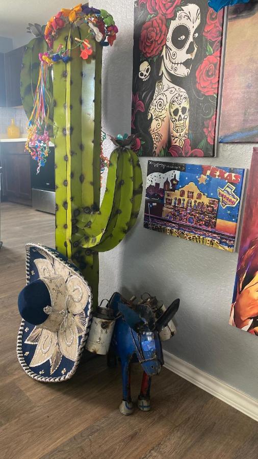 Cozy Selfie House Near Bmt Lackland Holiday home