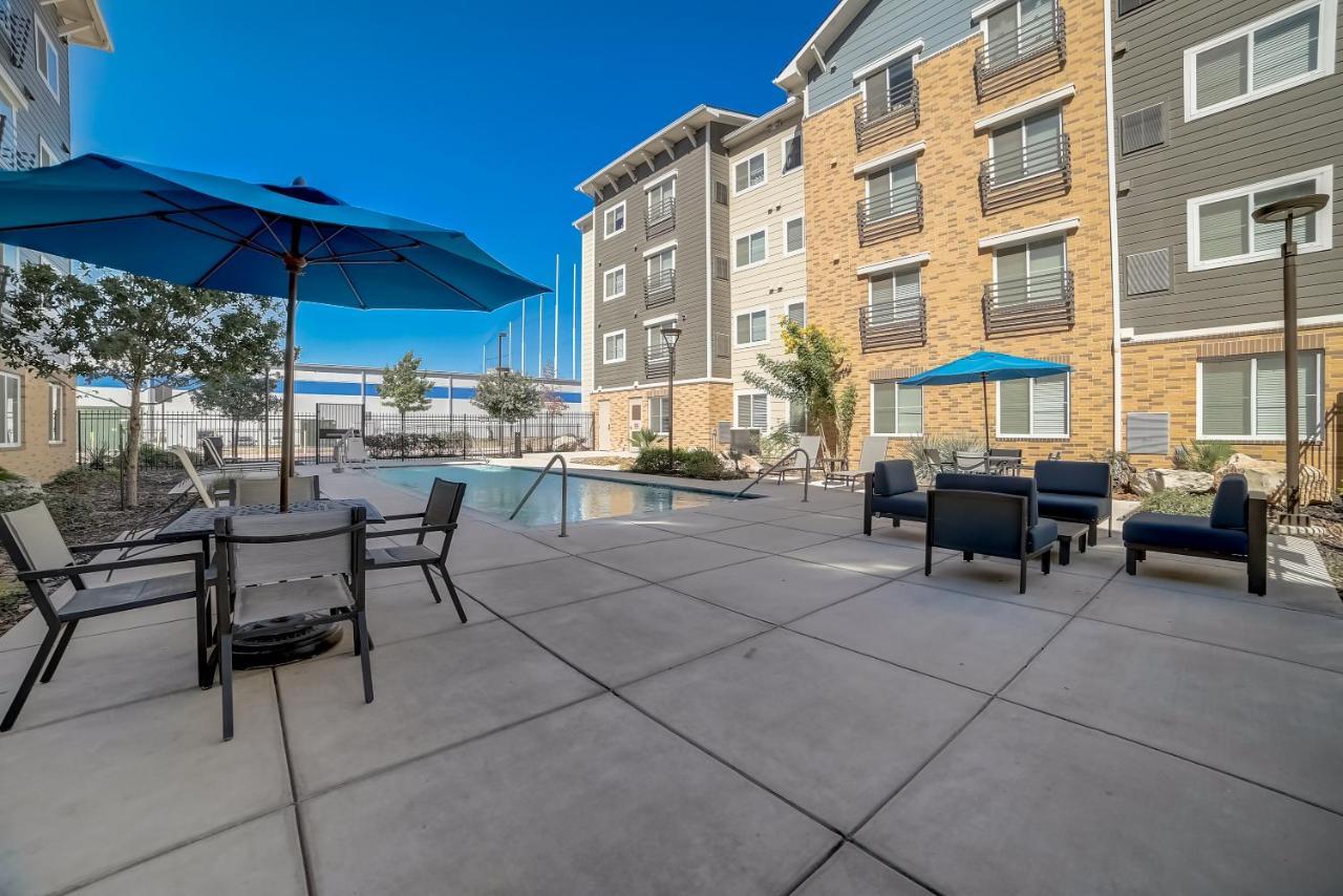 Hotel Waterwalk At The Rim San Antonio