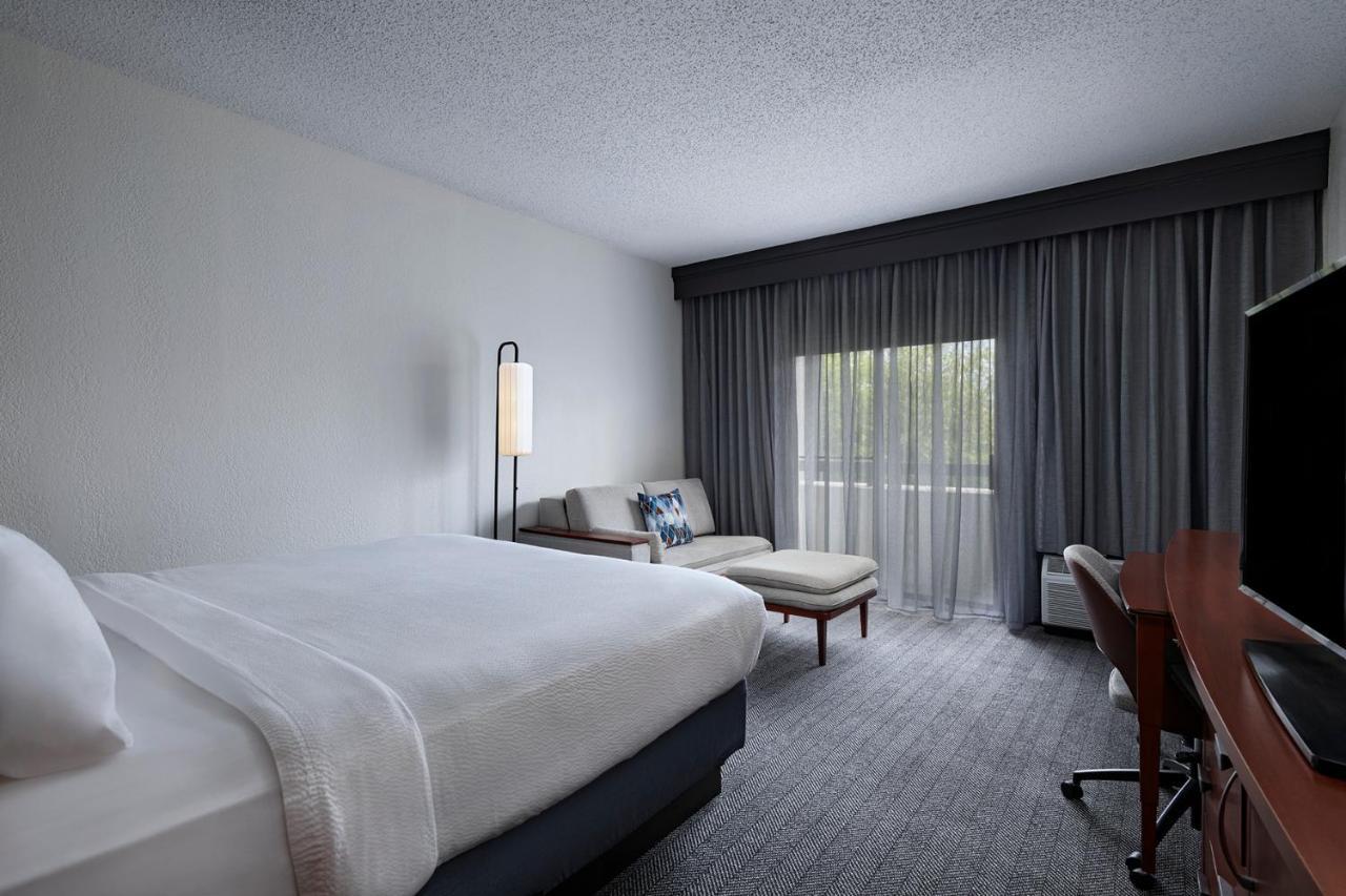 Hotel Courtyard By Marriott Downtown 3*
