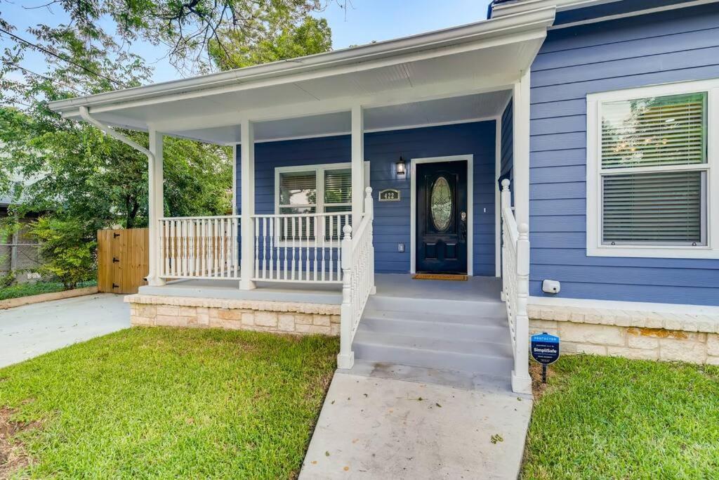 New 4 Bdrm Off St Mary's Mins To Pearl/river! * San Antonio