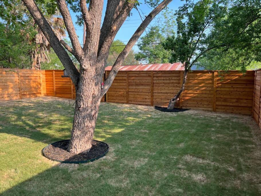 The Retreat At Rigsby-all New 3bdrm/2.5 Bath * San Antonio