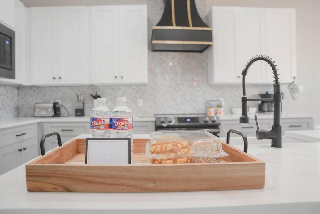 The Retreat At Rigsby-all New 3bdrm/2.5 Bath *