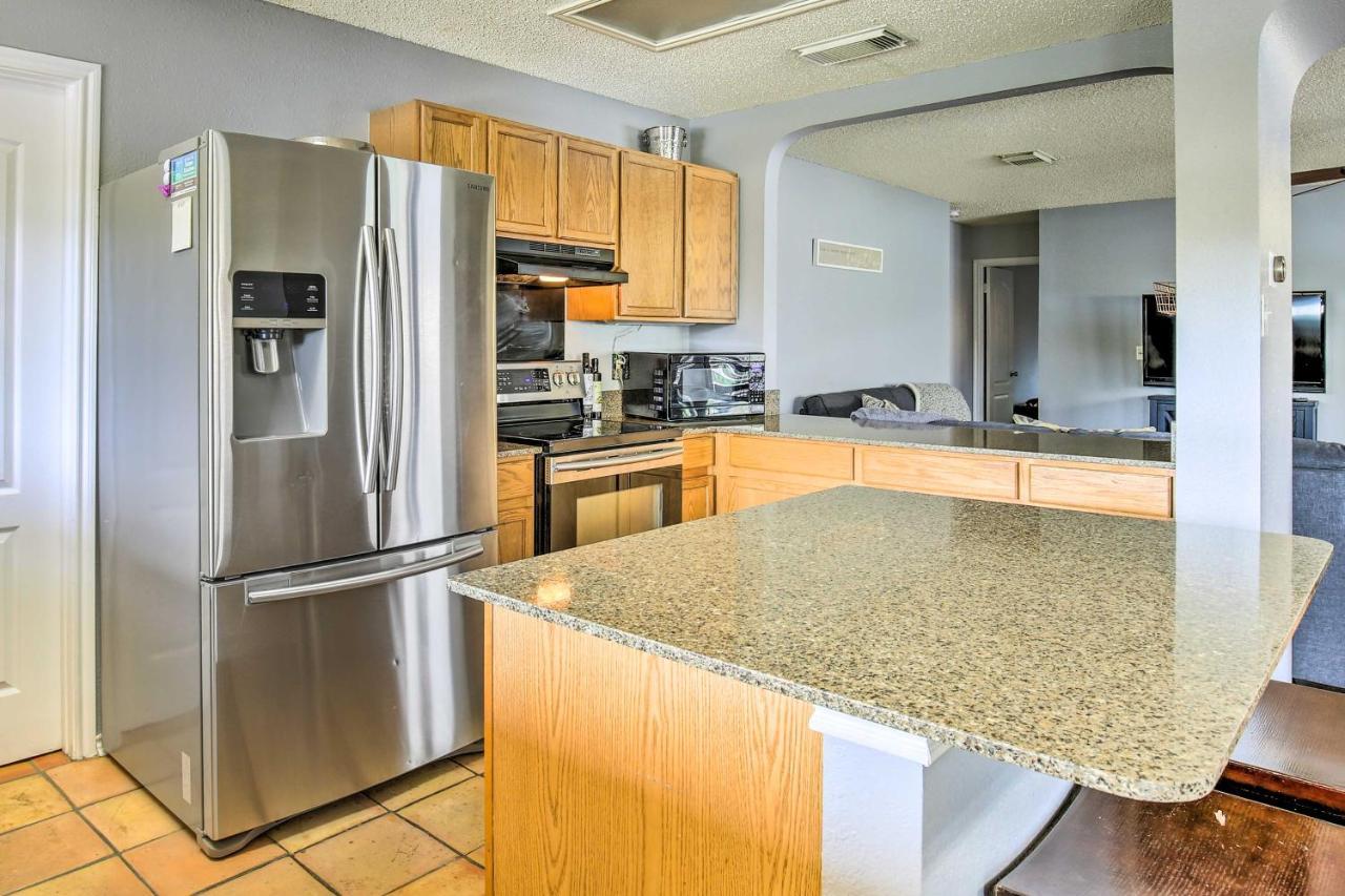 Holiday home Getaway About 18 Mi To Dtwn And Pool! *